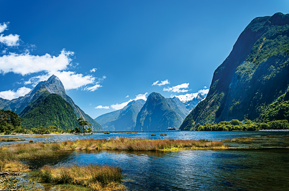 Milford Sound, Fiordland national park, South Island, New Zealand