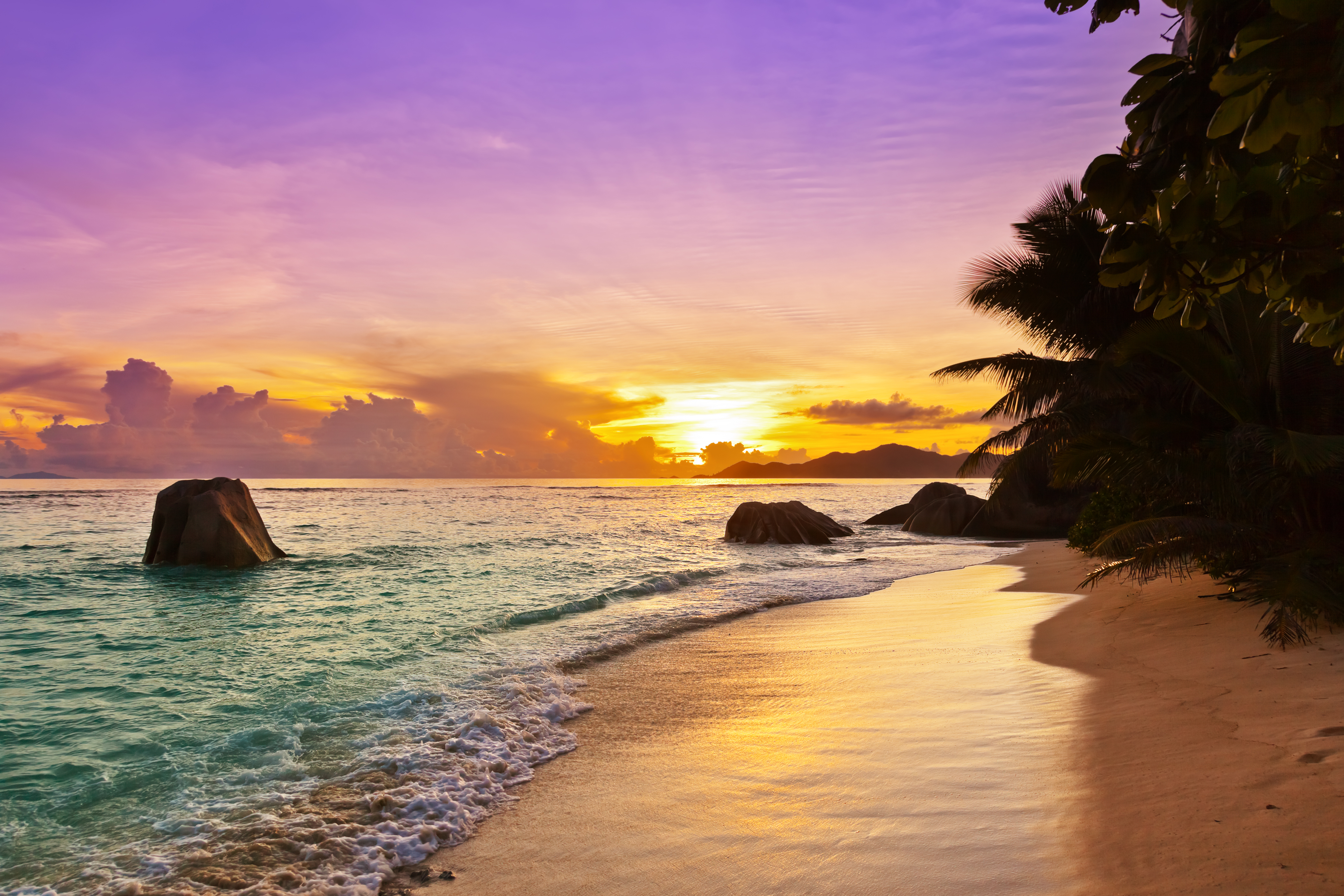 Sunset on Anse Source D'Argent beach in La Digue, Seychelles