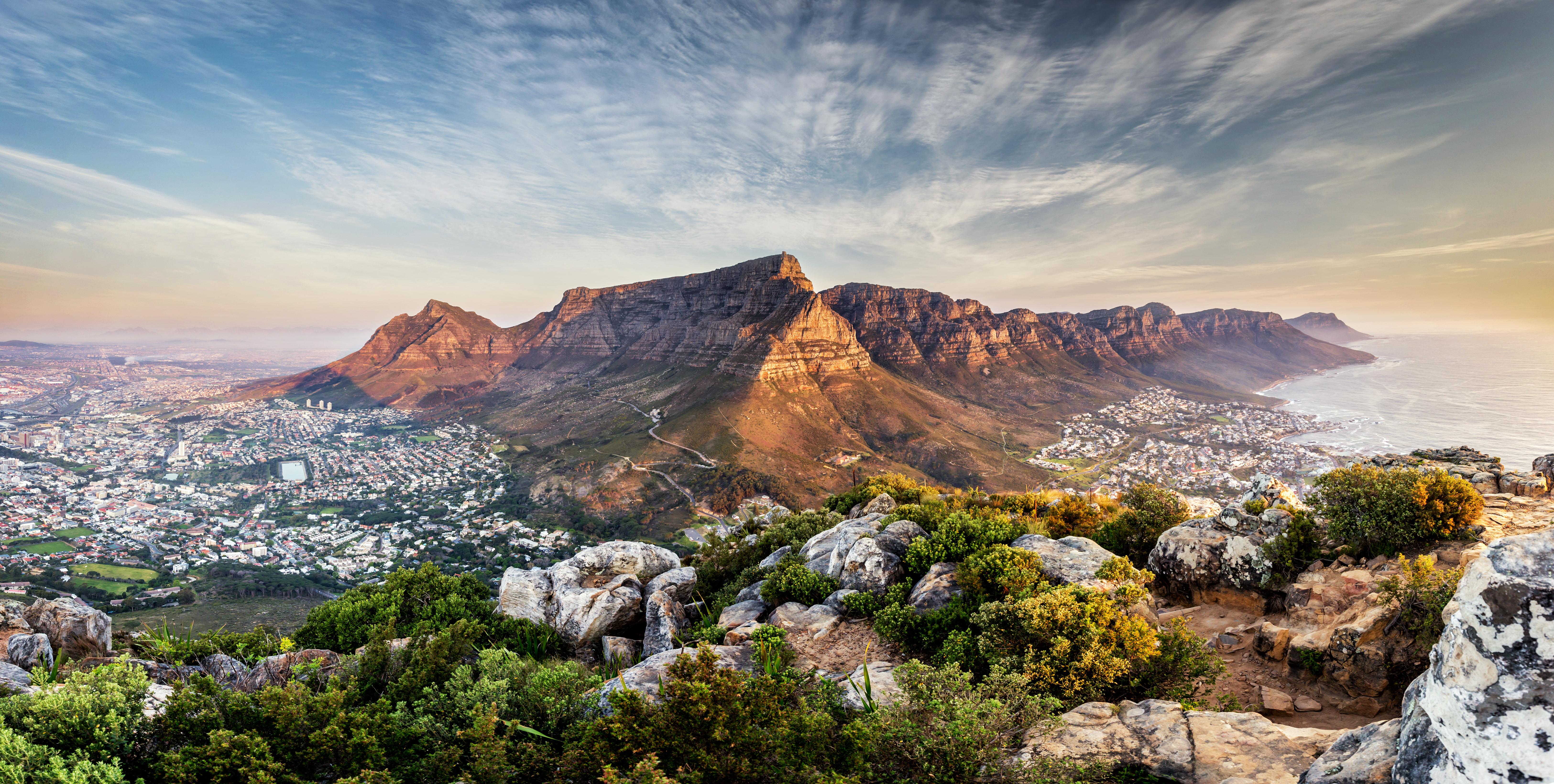 Table mountain at sunset, Cape Town, South Africa 