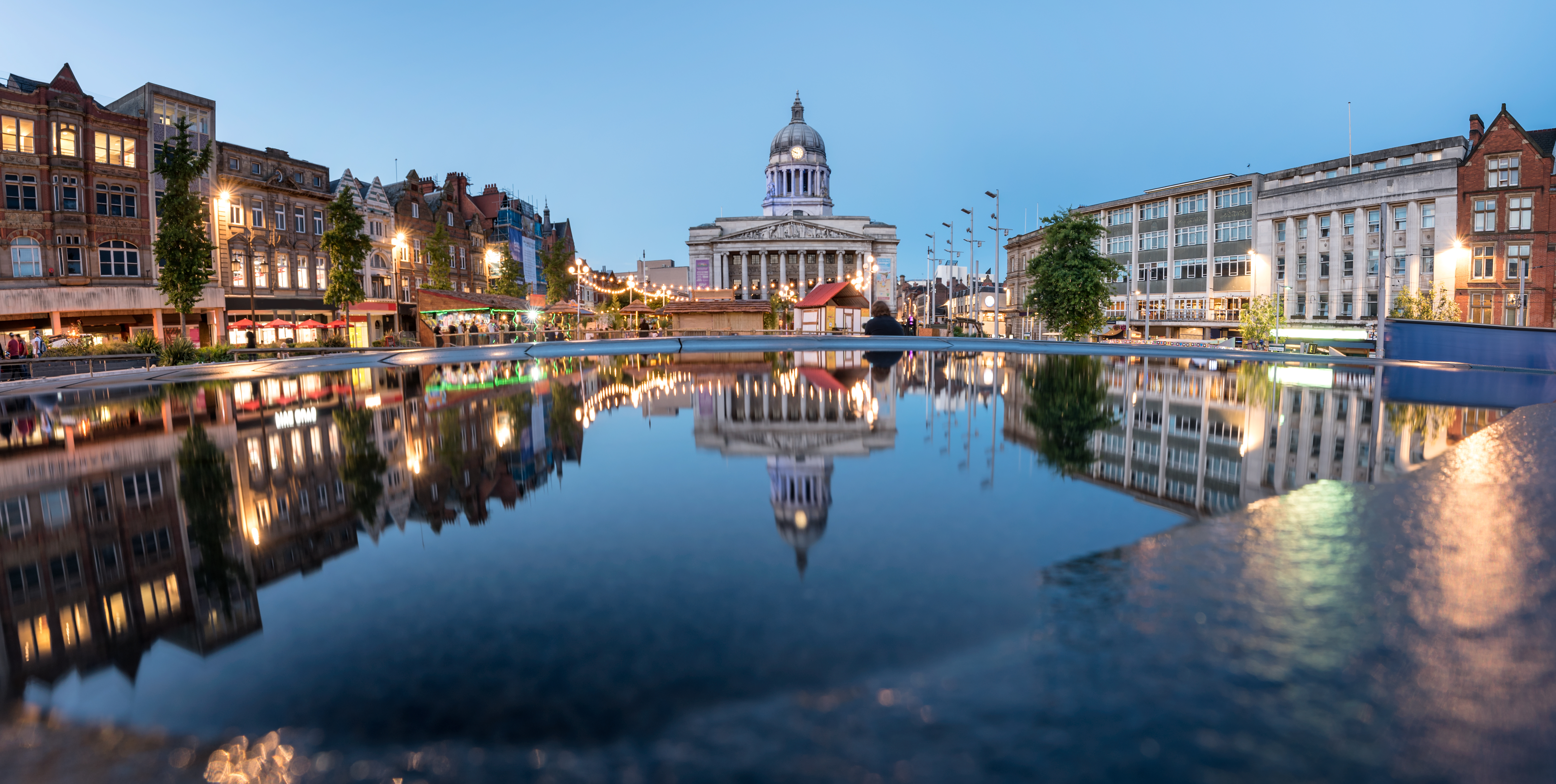 Council House or City Hall and fountain in the Old Market Square, Nottingham, England, UK (United Kingdom)
