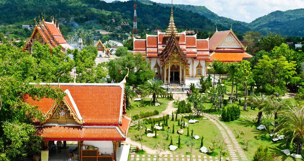 Wat Chalong - The most important of the 29 buddhist temples of Phuket Wat Chalong - The most important of the 29 buddhist temples of Phuket