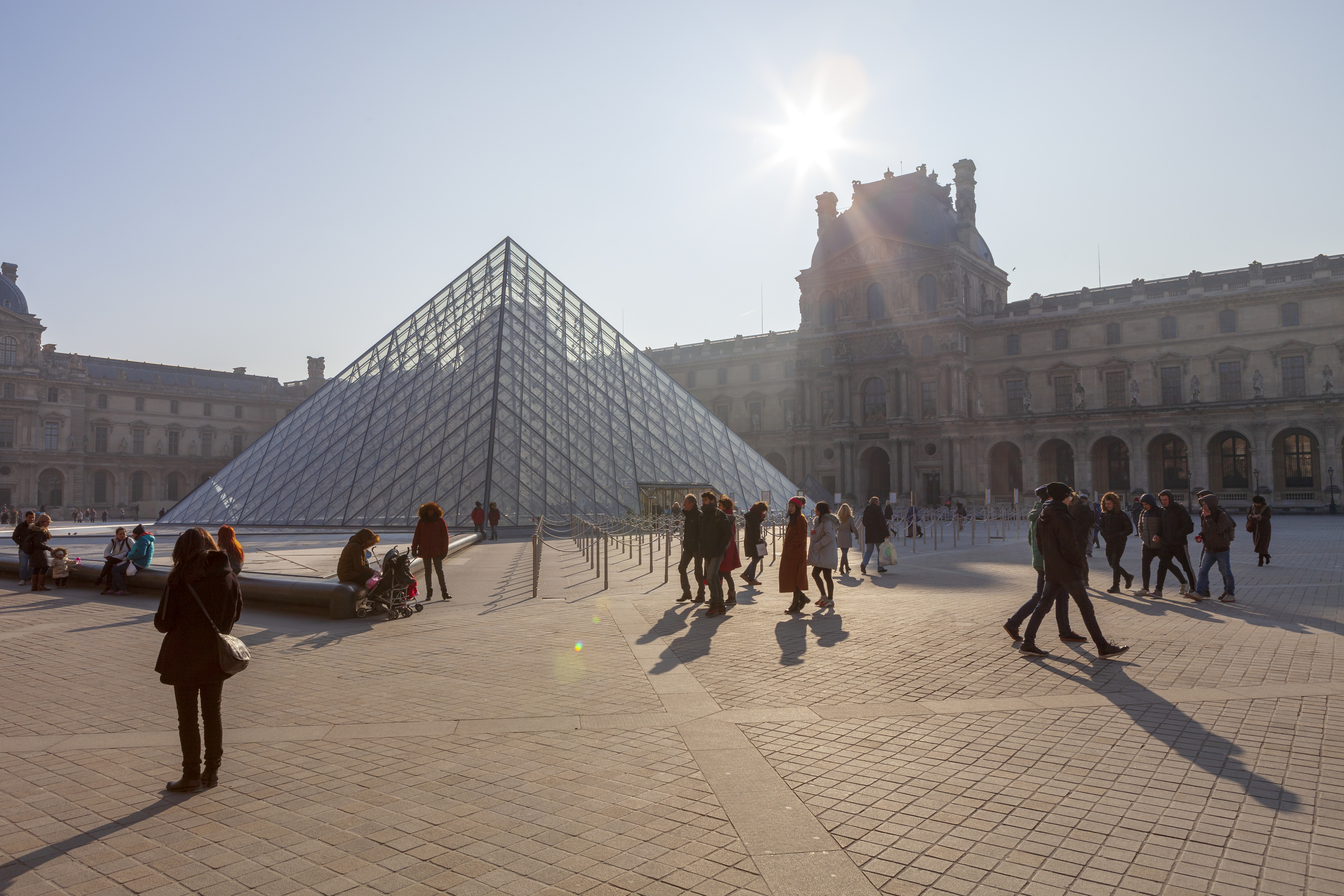 Louvre museum at dusk