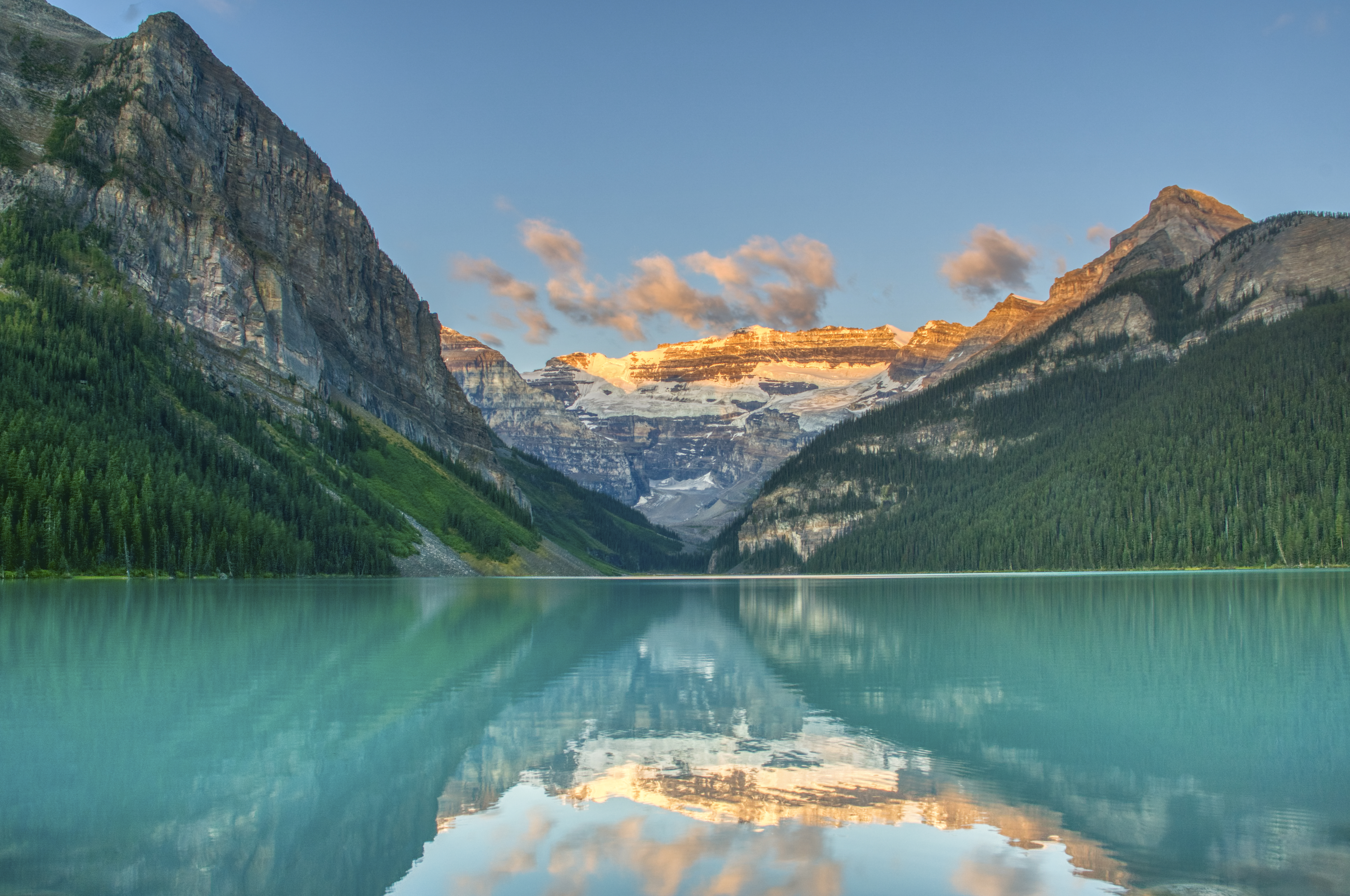 Breathtakingly Beautiful Scenery of Lake Louis in Banff National Park, Alberta
