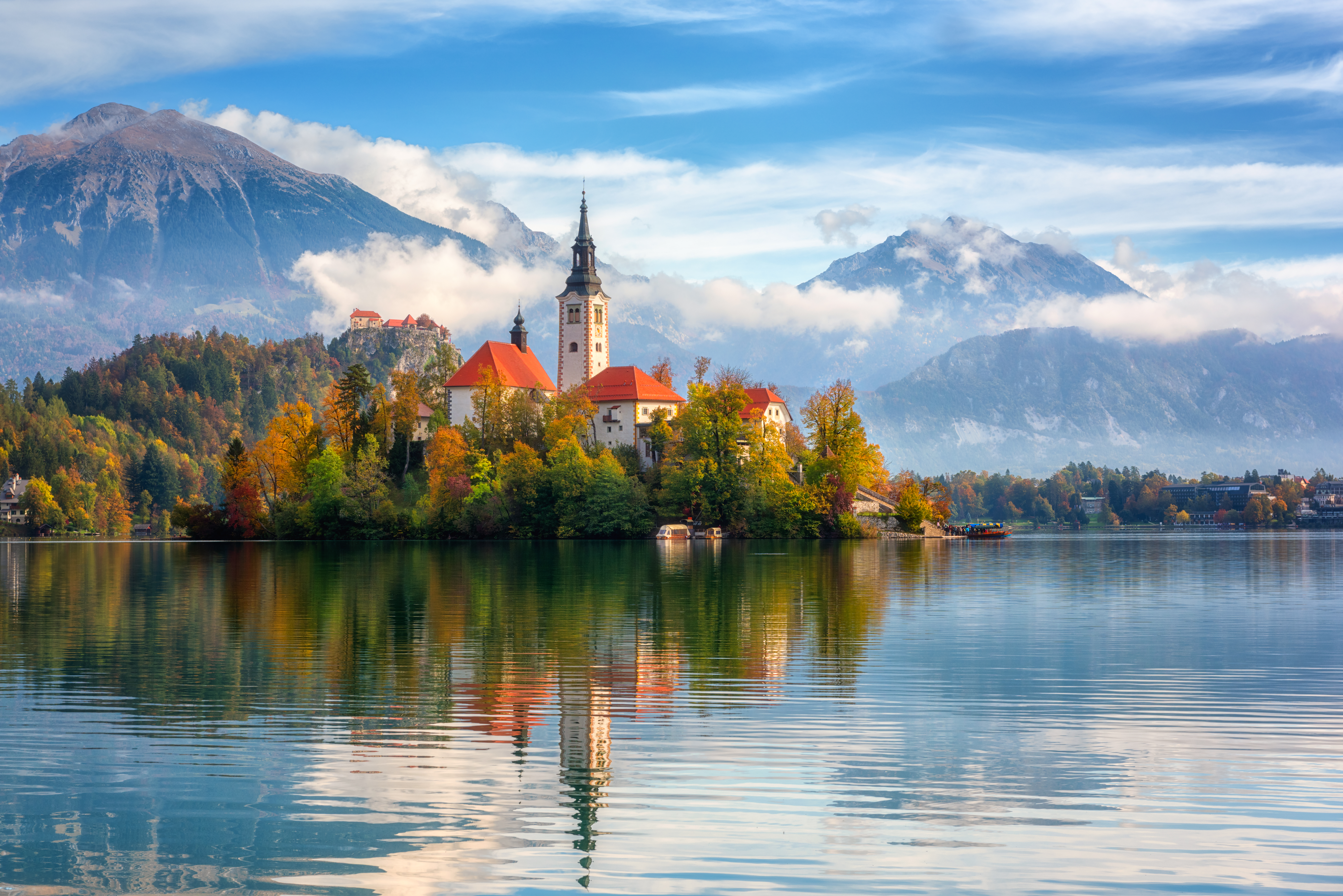 Famous alpine Bled lake (Blejsko jezero) in Slovenia, amazing autumn landscape