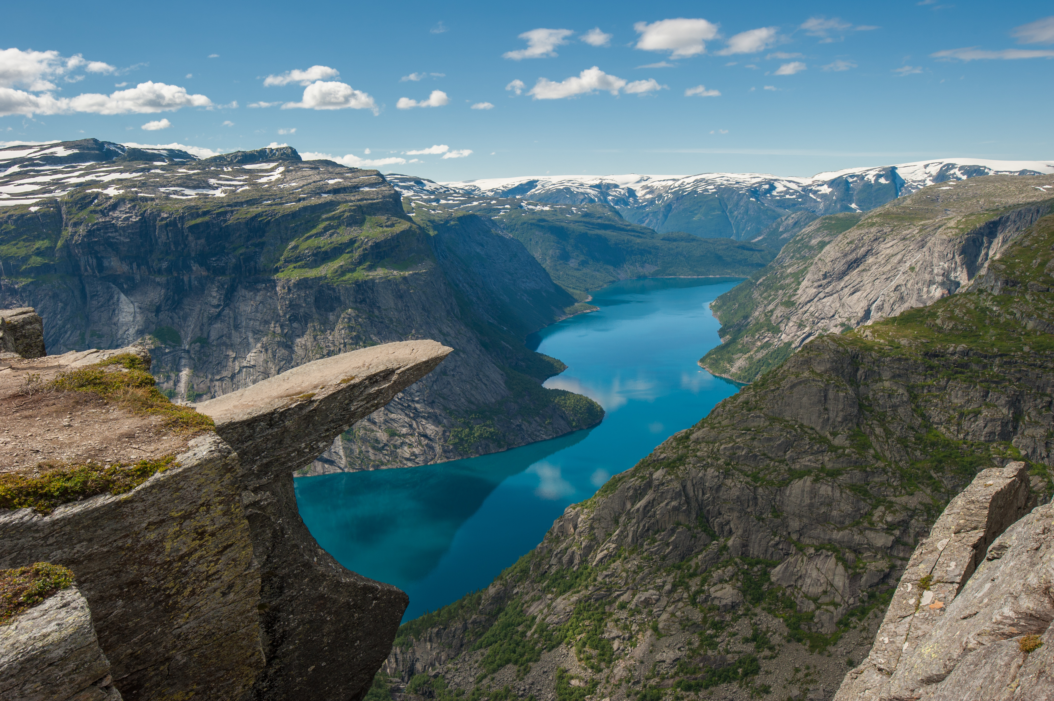 Trolltunga, Troll's tongue rock above lake Ringedalsvatnet