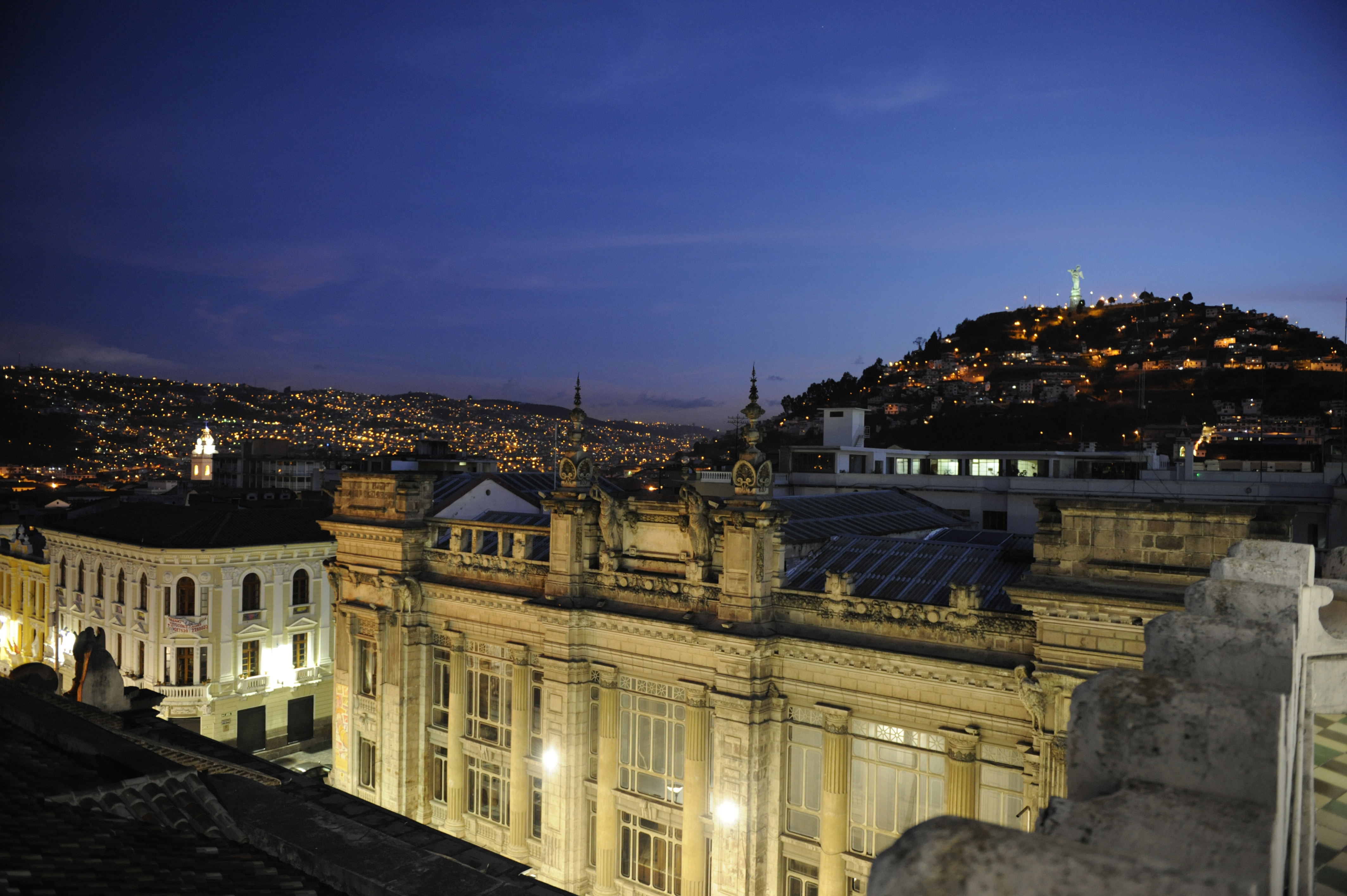 Quito by night