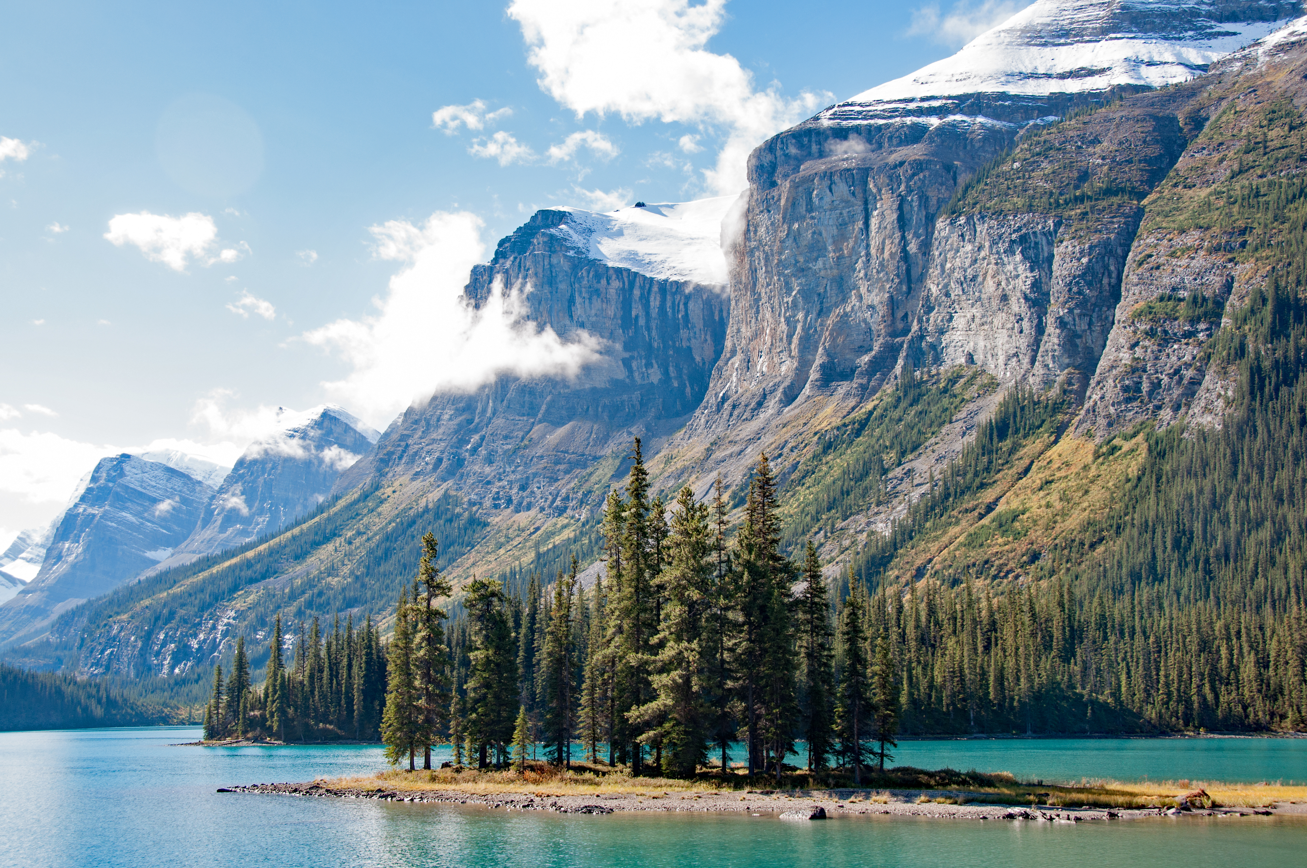 Maligne Lake Spirit Island in Jasper National Park