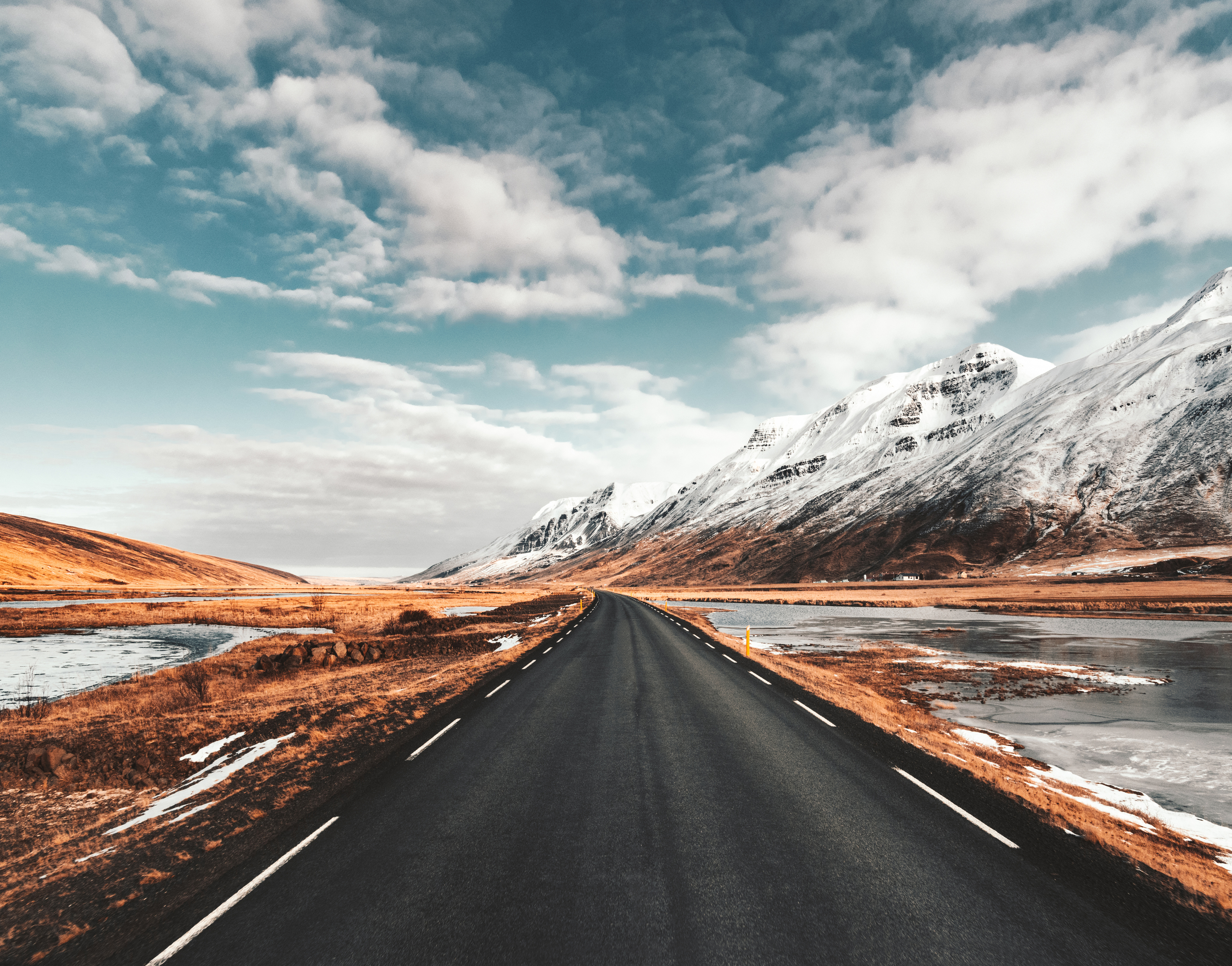 An isolated Icelandic road