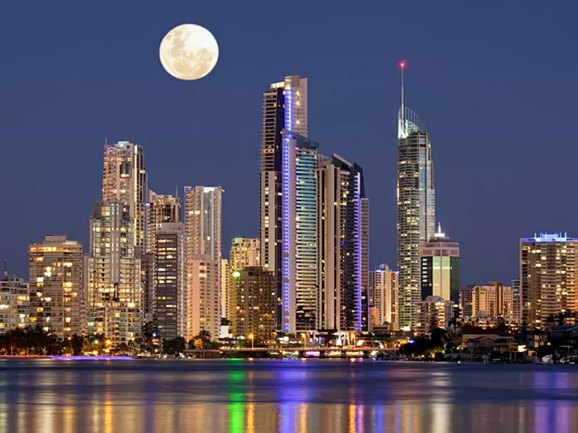 Surfers Paradise at night Surfers Paradise at night