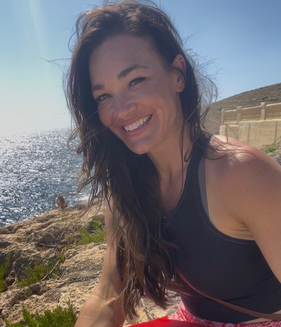 Nicolette Gelvin vacation