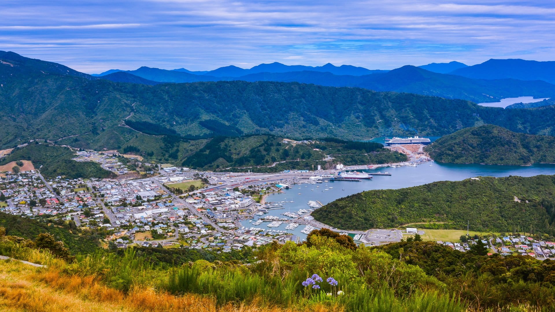 Panoramic view of Picton, New Zealand Vacations
