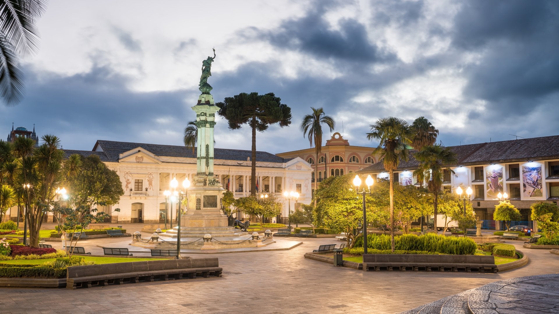 Plaza Independencia, Quito, Ecuador Plaza Independencia in old town Quito at night, Ecuador