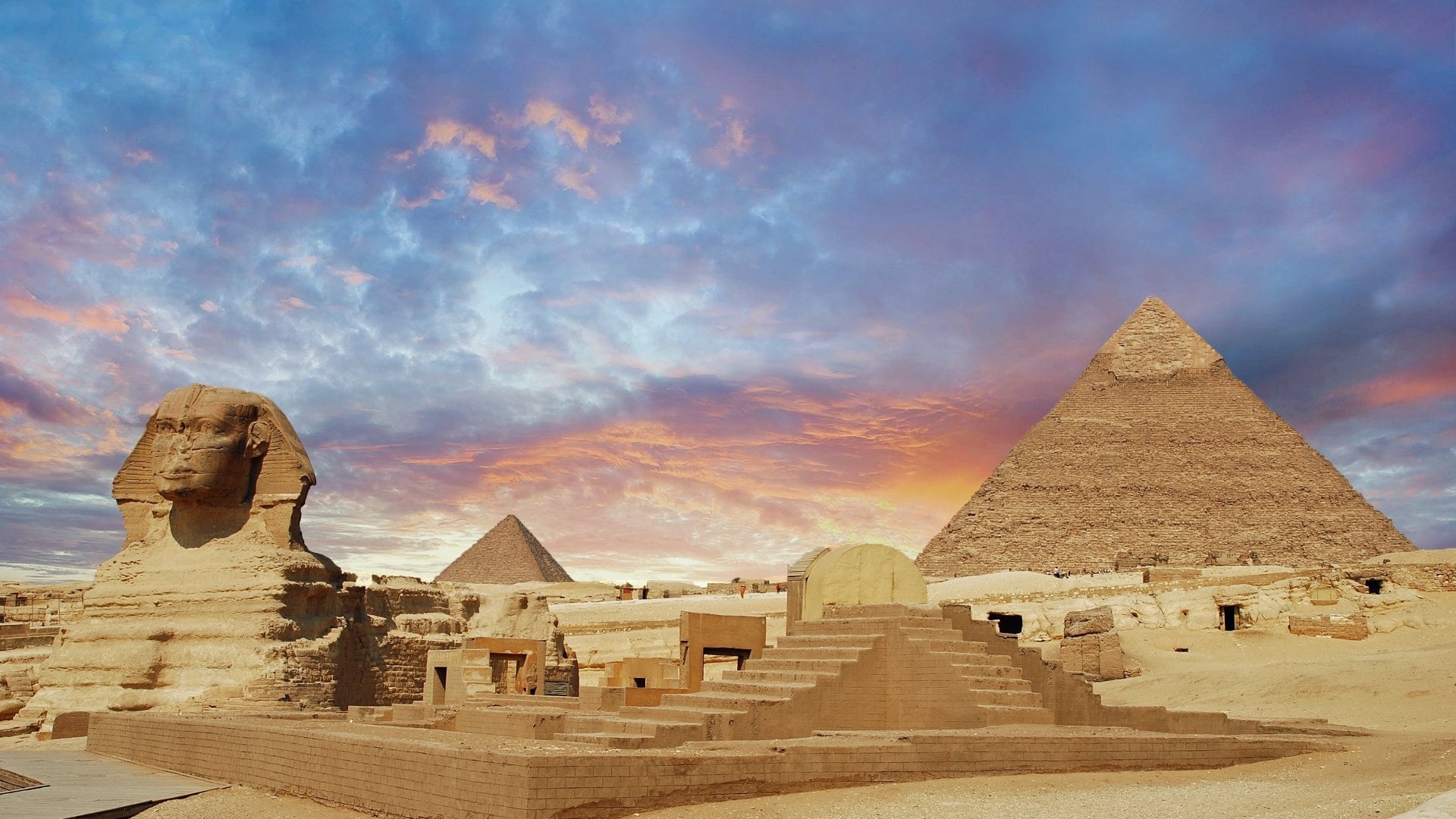 Pyramids of Giza and Sphinx in Cairo, Egypt