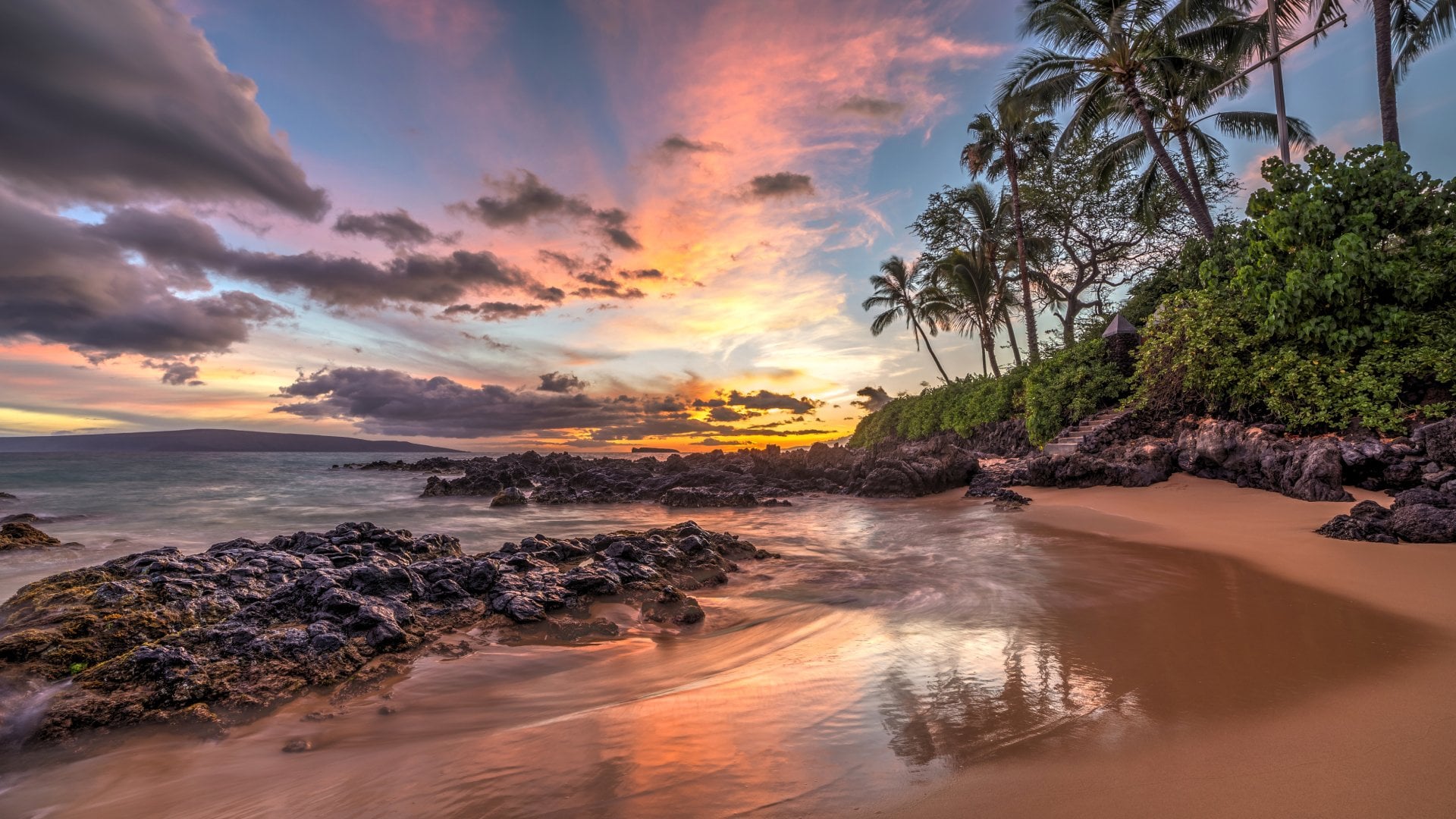 Wonderful sunset from secret cove on the tropical island of Maui, Hawaii