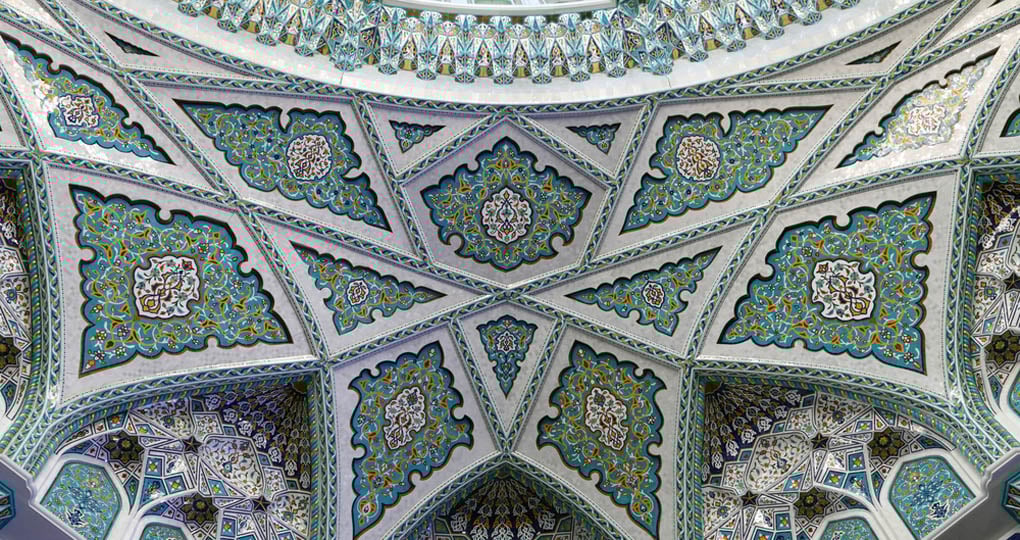 Beautiful decoration in the grand mosque Beautiful decoration in the grand mosque