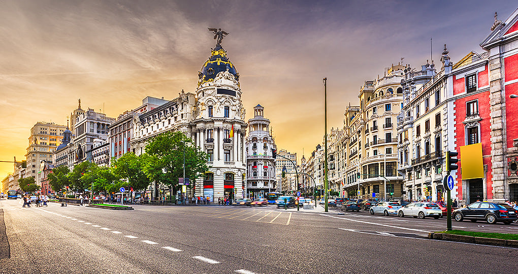 Shop some major deals for souvenirs on Gran Via