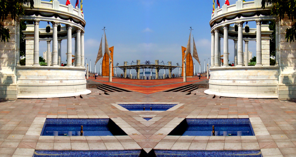 Guayaquil is always a popular photo opportunity while on your Ecuador vacation Guayaquil is always a popular photo opportunity while on your Ecuador vacation