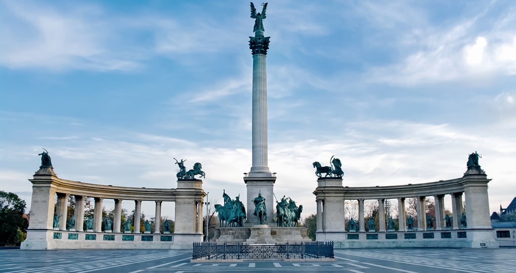 Heroes Square Heroes Square