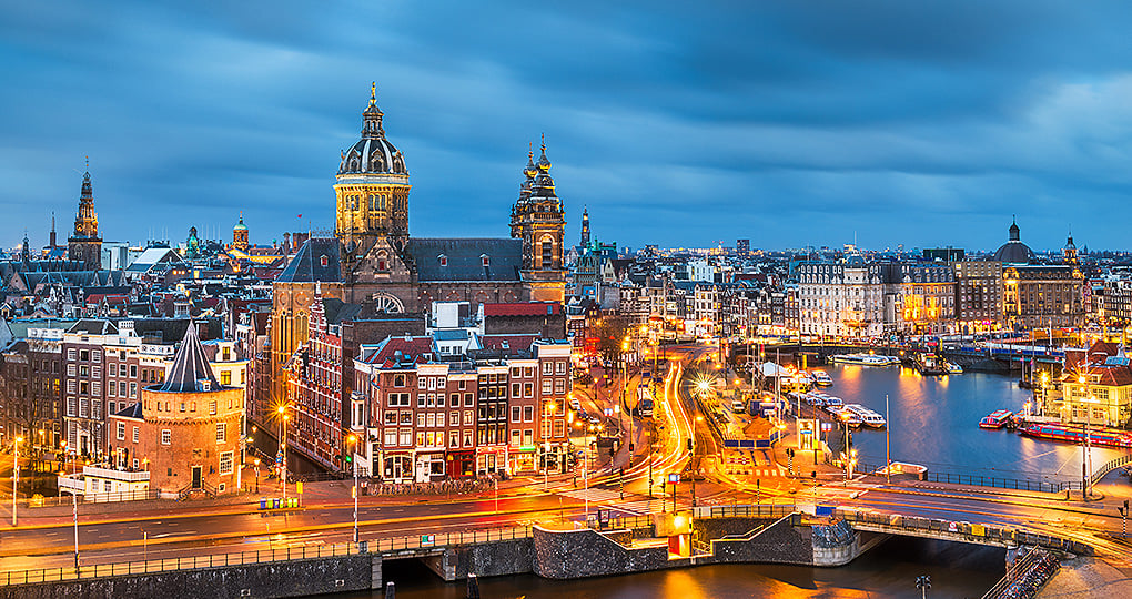 Head into the heart of the city to the Old Centre for shopping, history, and a taste of culture