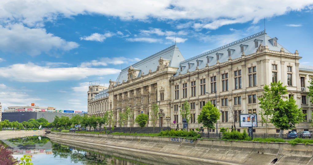 Palace of Justice in central Bucharest is a popular photo opportunity while on your Romania vacation. Palace of Justice in central Bucharest is a popular photo opportunity while on your Romania vacation.