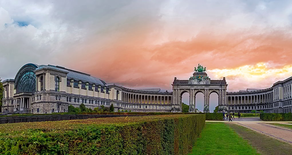 Enjoy the beauty of the outdoors while strolling through Parc du Cinquantenaire
