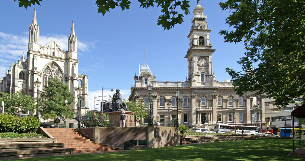 The Octagon center of Dunedin with St Paul's Cathedral should be included on all New Zealand tours. The Octagon center of Dunedin with St Paul's Cathedral should be included on all New Zealand tours.