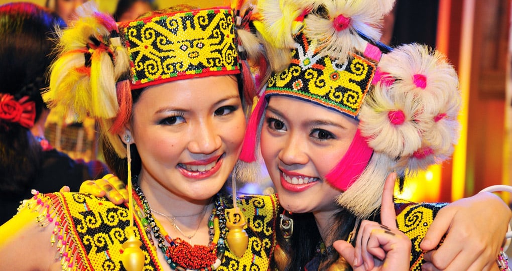 Performers wearing traditional costumes - a great photo opportunity while on one of our Malaysia tours. Performers wearing traditional costumes - a great photo opportunity while on one of our Malaysia tours.