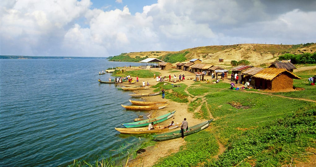 Fishermen at the Kazinga channel Fishermen at the Kazinga channel