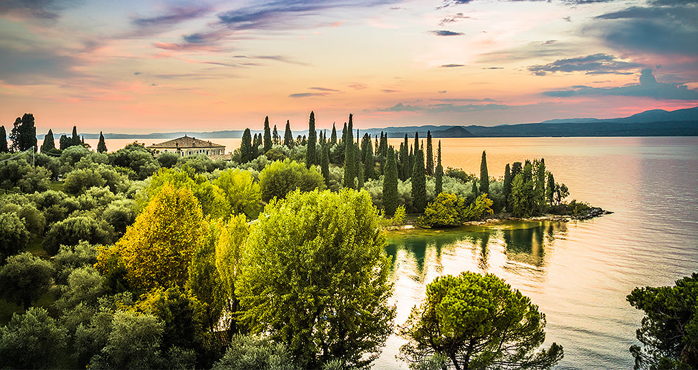 Venture to Lake Garda, the largest lake between Venice and Milan Venture to Lake Garda, the largest lake between Venice and Milan