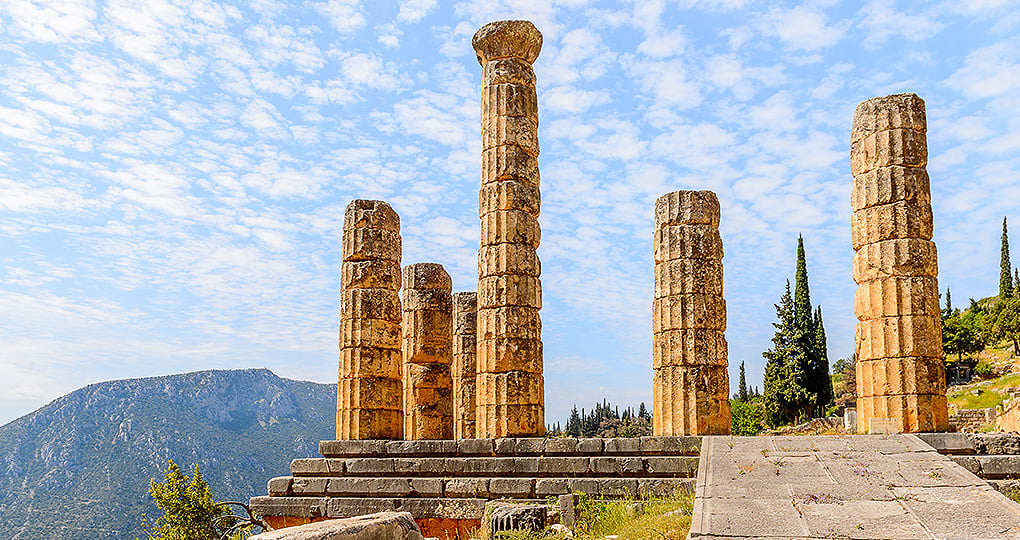 Apollo Temple Ruins, Delphi Apollo Temple Ruins, Delphi