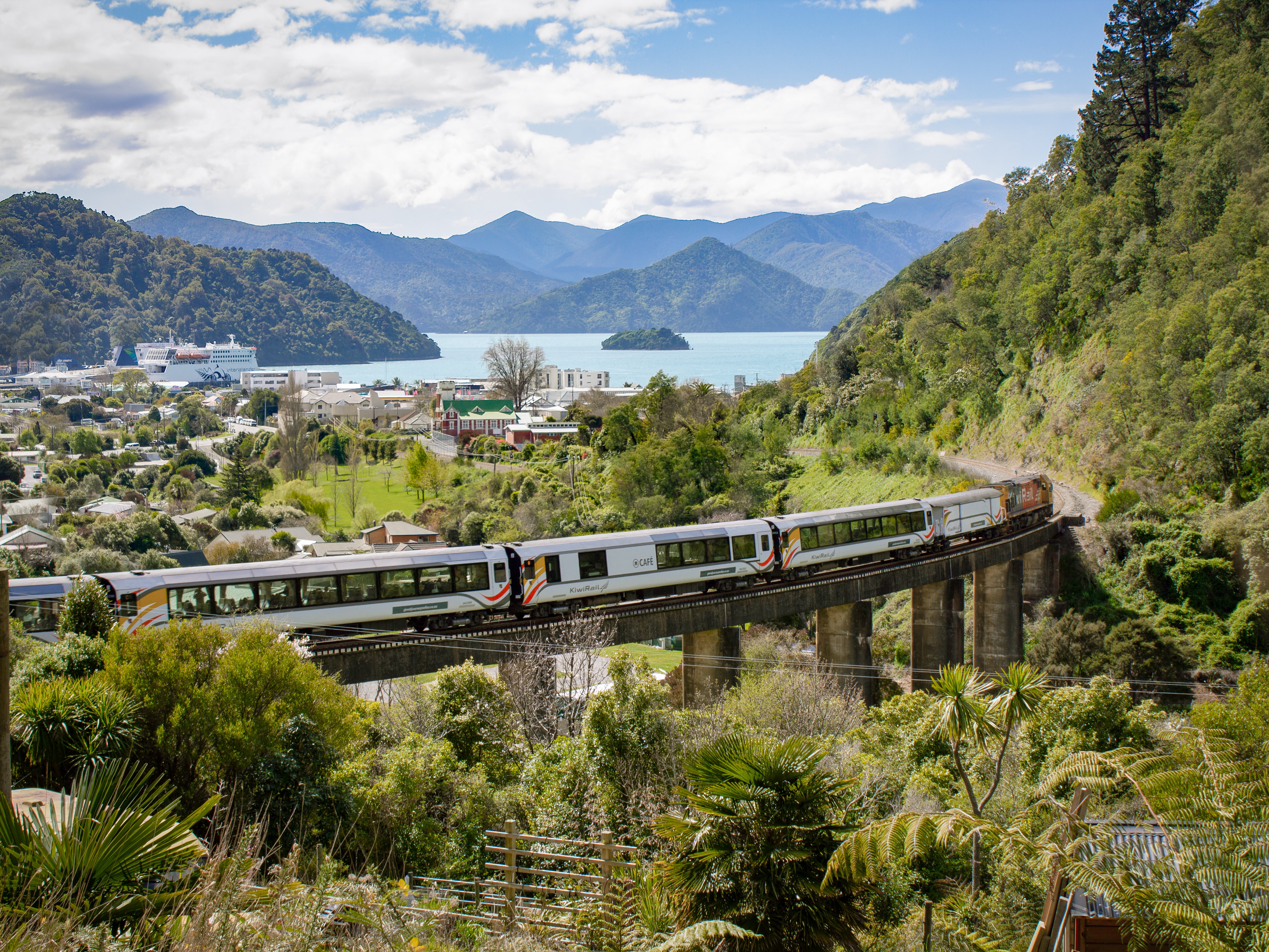 Great Journeys train in New Zealand 