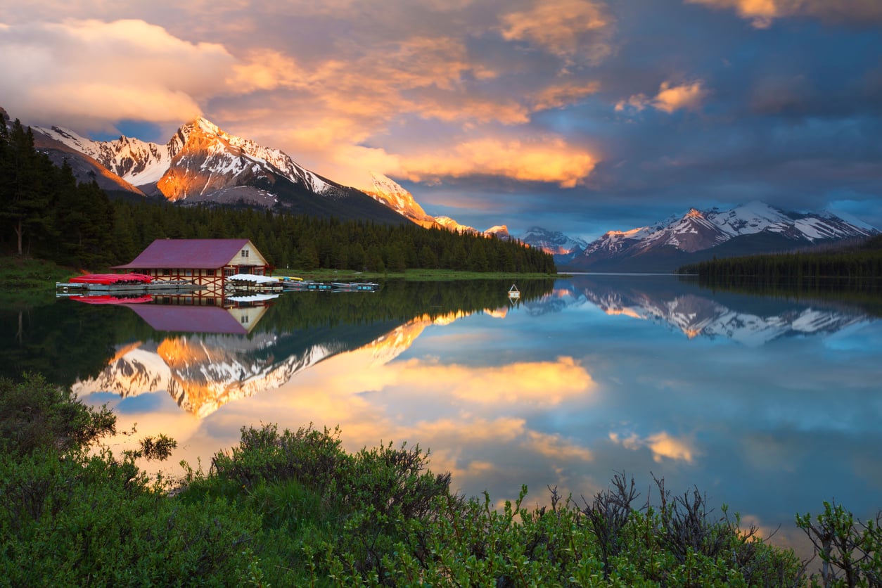 Maligne Lake, Jasper National Park Maligne Lake, Jasper National Park