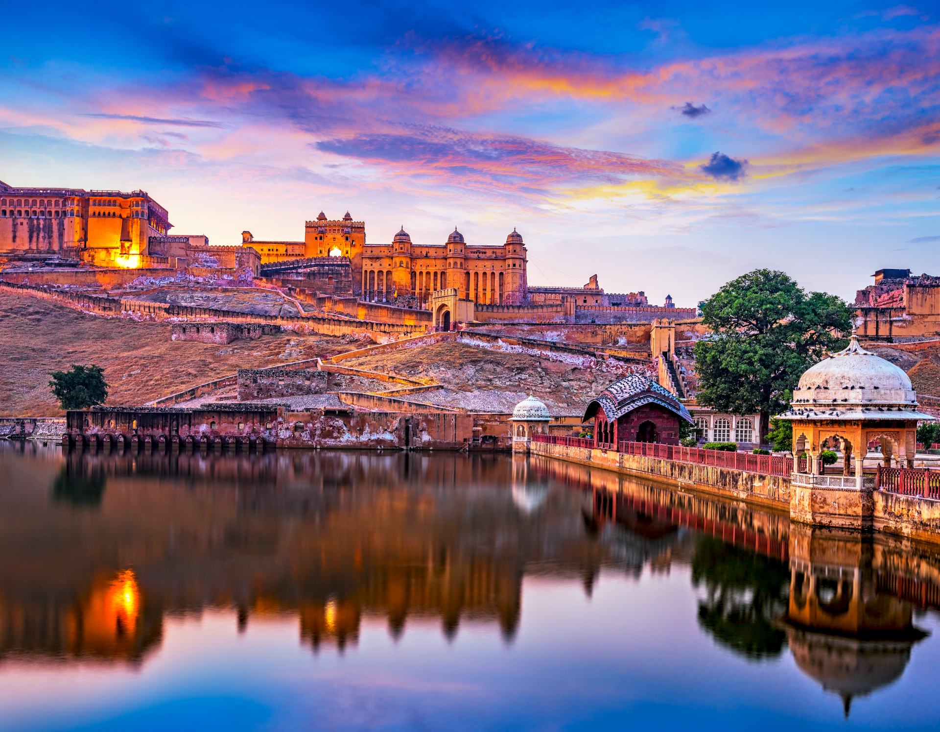 Jaipur, Rajasthan Amber Fort and Maota Lake at sunset. Jaipur, Rajasthan, India, Asia