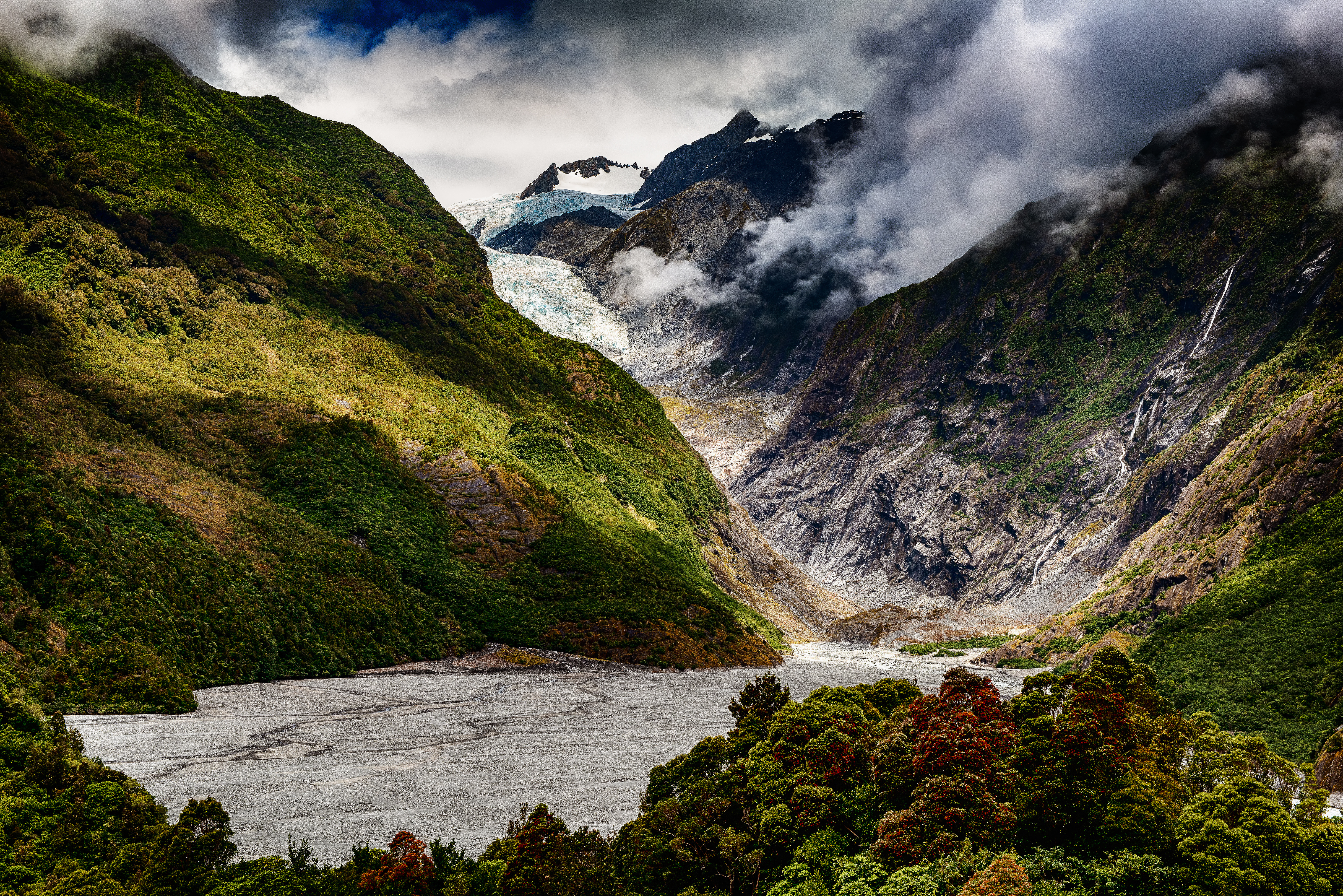 Explore the terrain surround the Franz Josey Glacier
