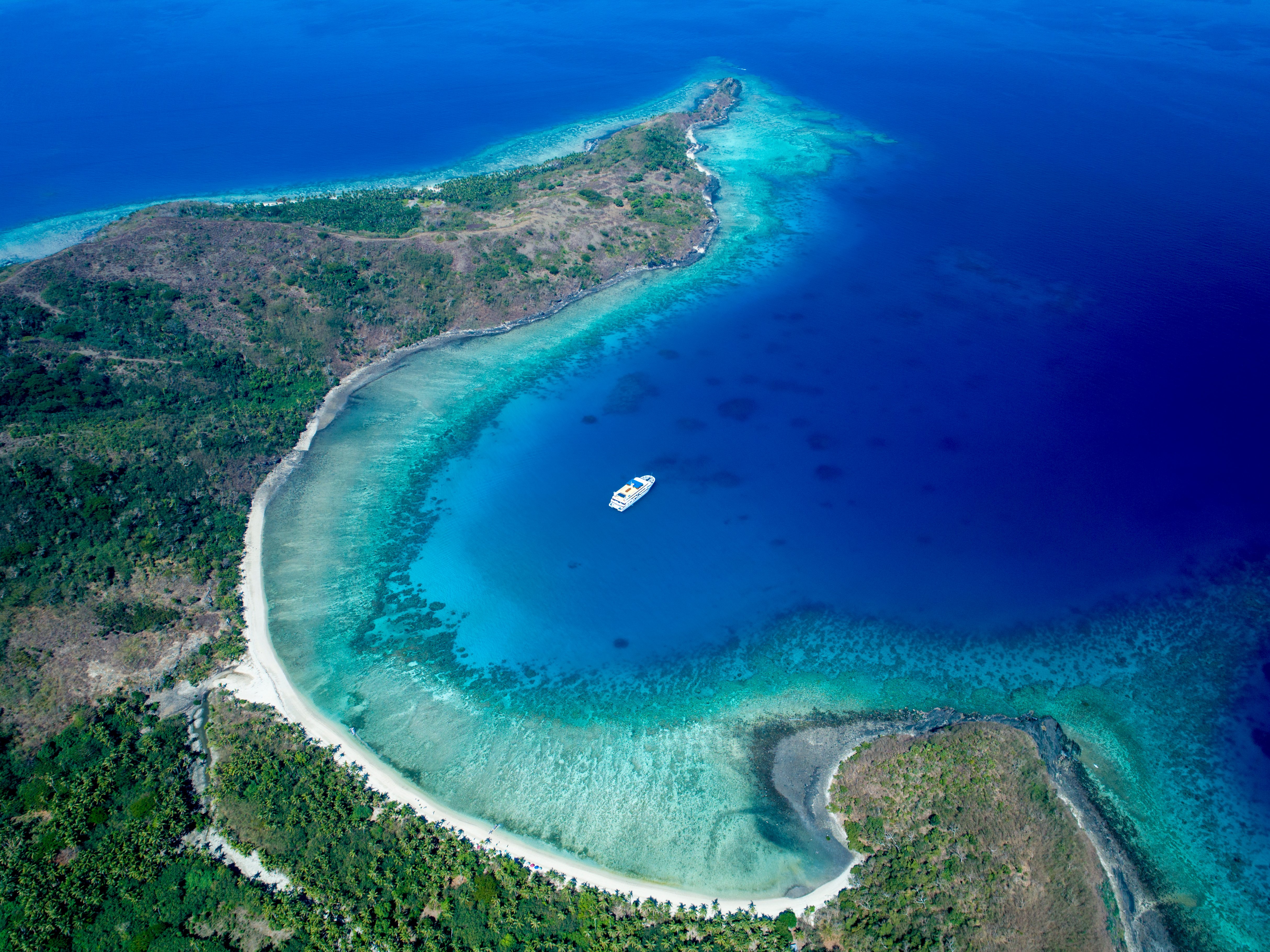 https://images.goway.com/production/hero_image/BLC%20Aerial.jpg?VersionId=uiz.vPKx1x11V0RQ4xTwAKbUA7Uu95br