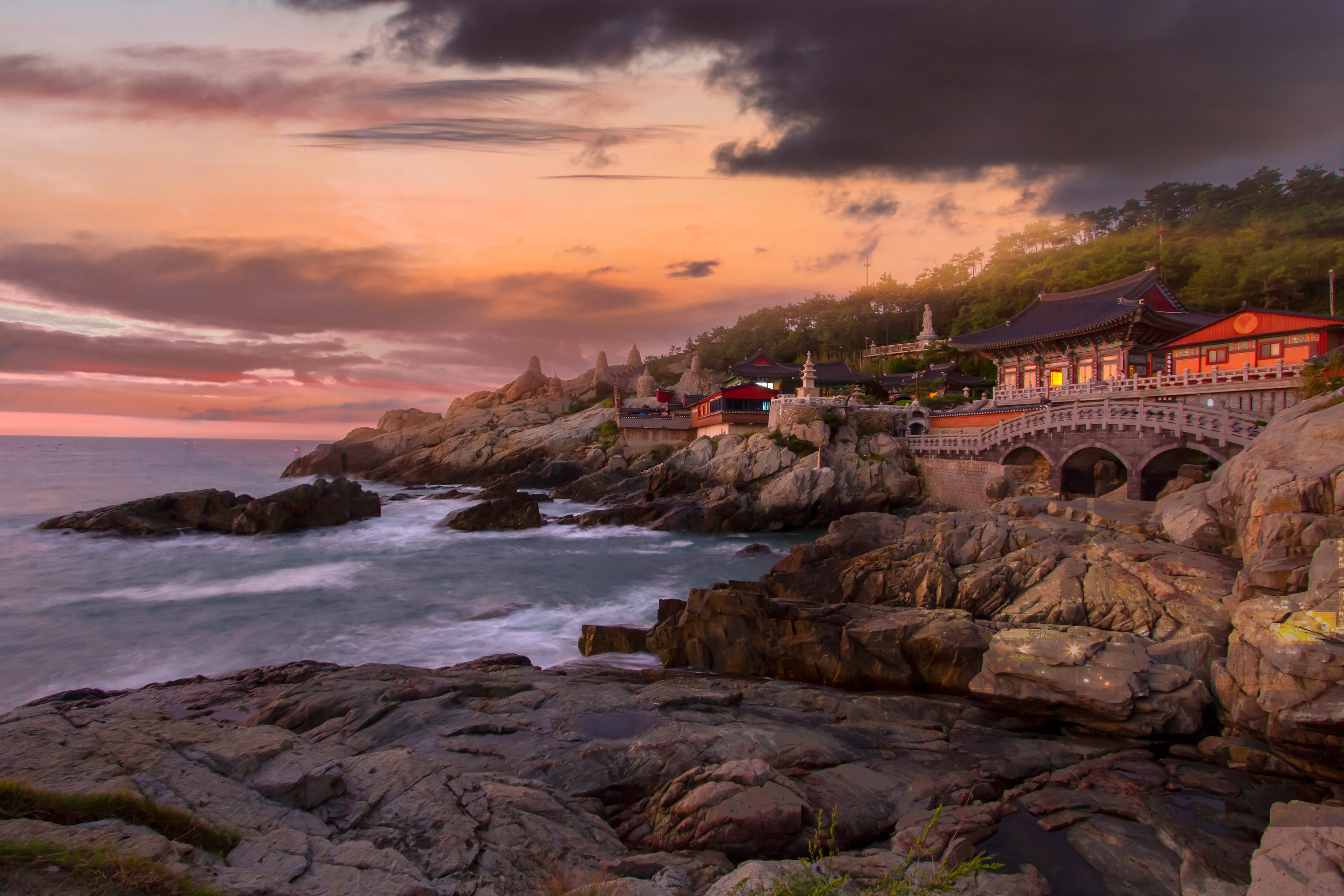 Haedong Yonggungsa Temple