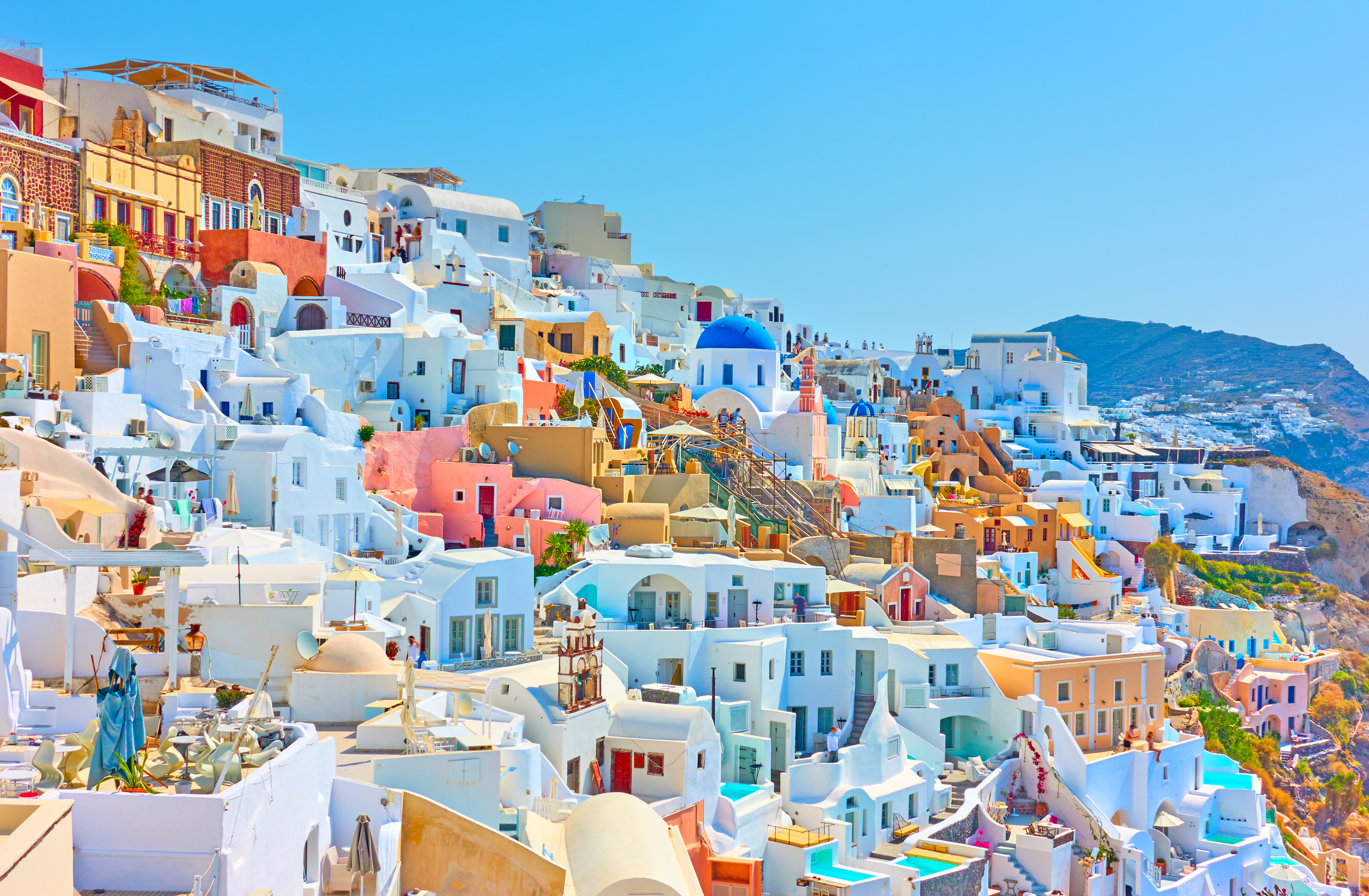 Colorful panoramia of Oia town in Santorini.