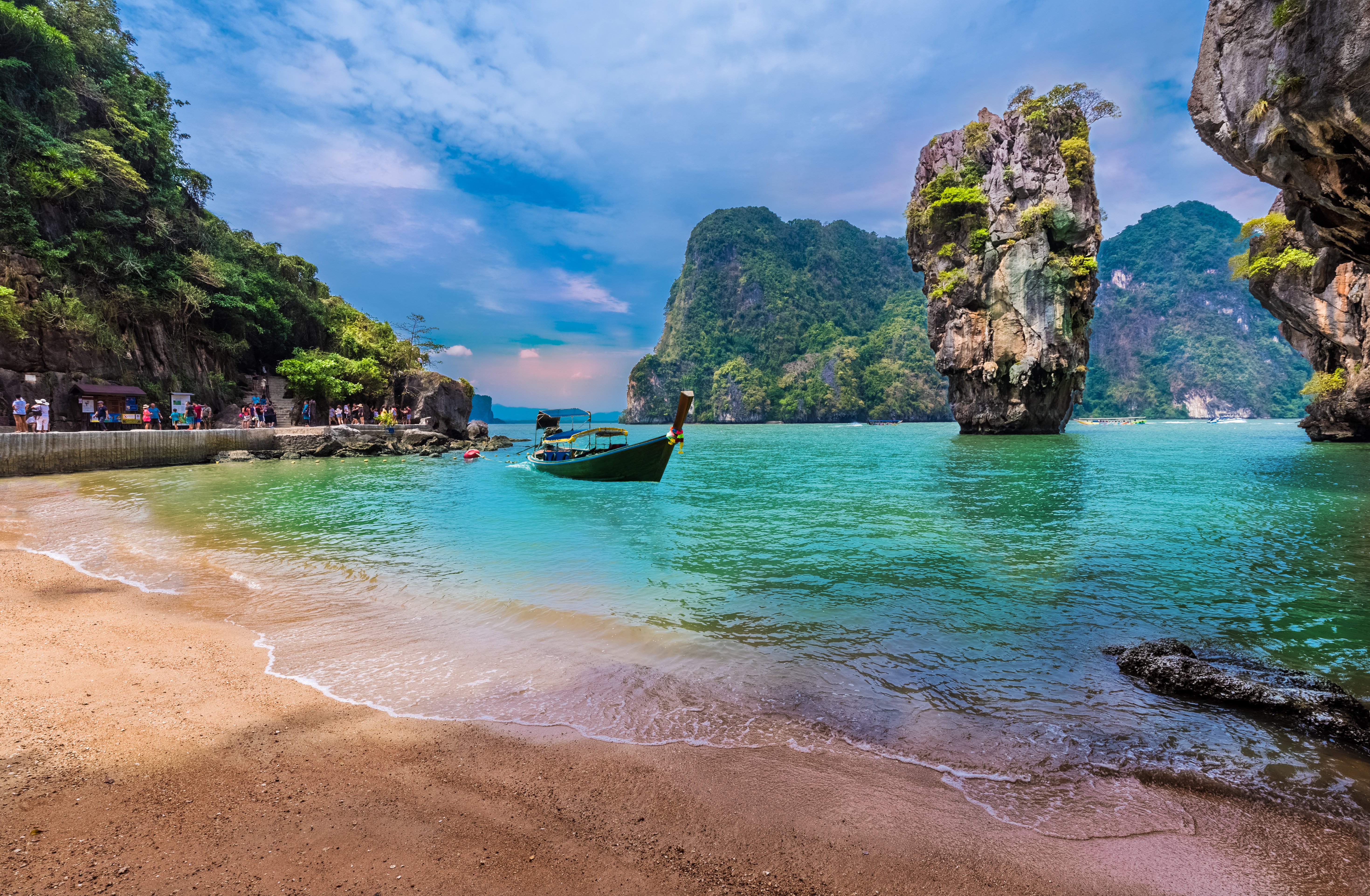 https://images.goway.com/production/hero_image/iStock-1183240219.jpg?utm_source=chatgpt.com