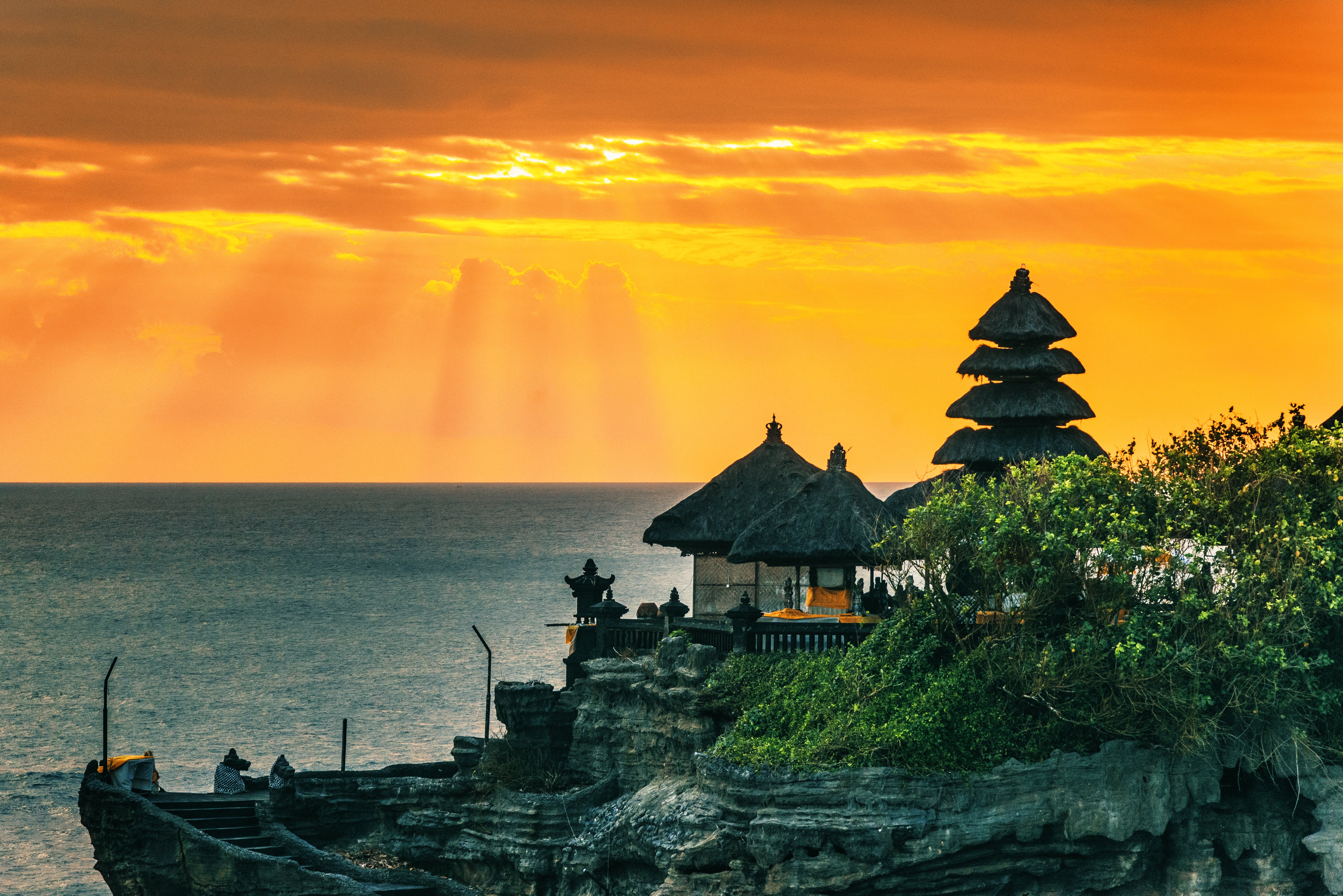 Pura tanah lot beautiful and famous travel.