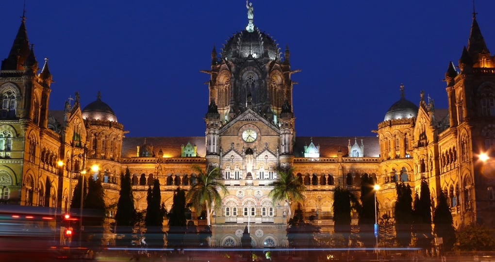 Victoria terminal in the heart of Mumbai is an favourite photo op on India tours. Victoria terminal in the heart of Mumbai is an favourite photo op on India tours.