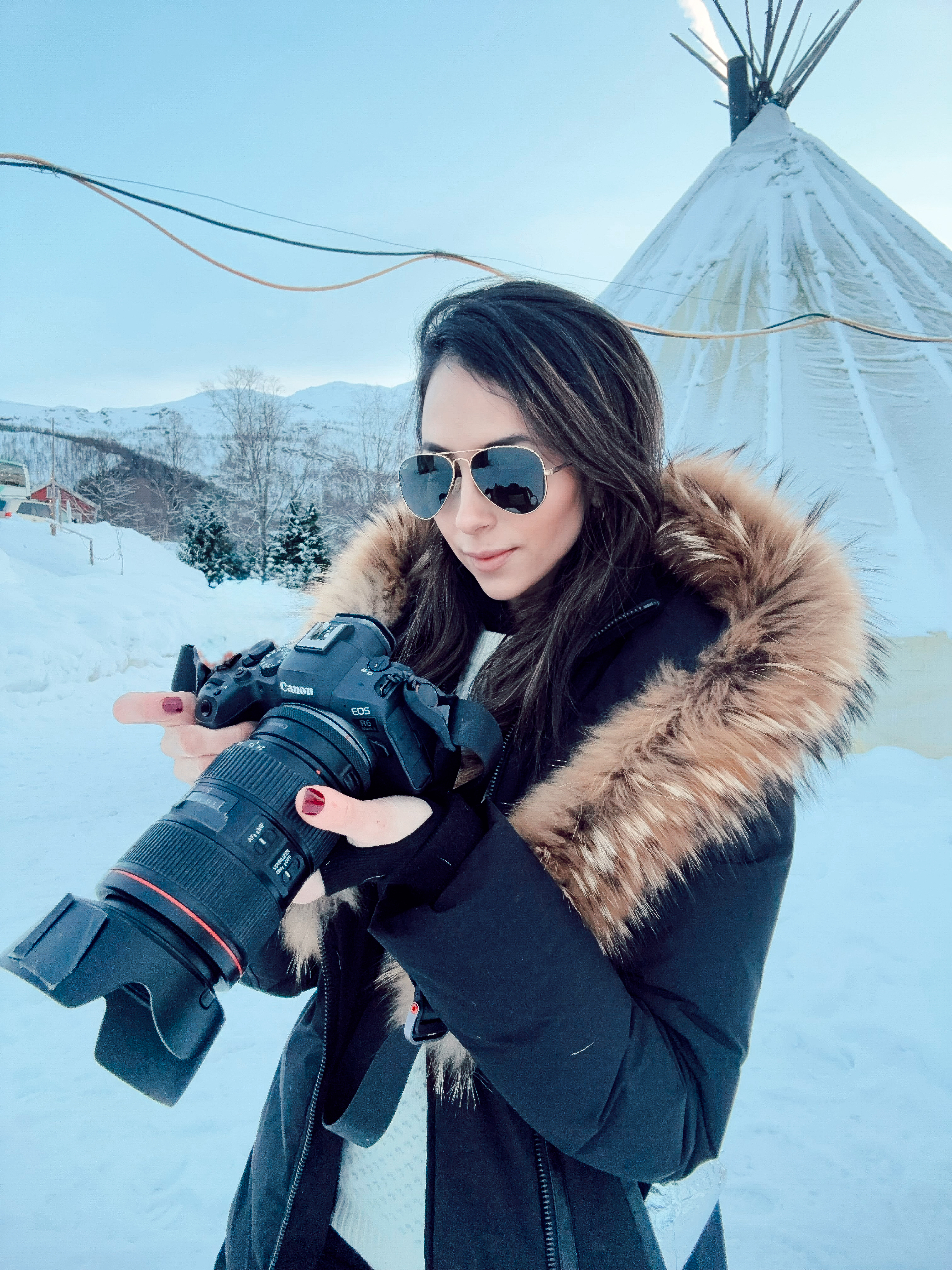 Guest Contributor Sophia Michelen with DSL camera in Honningsvåg, Norway.