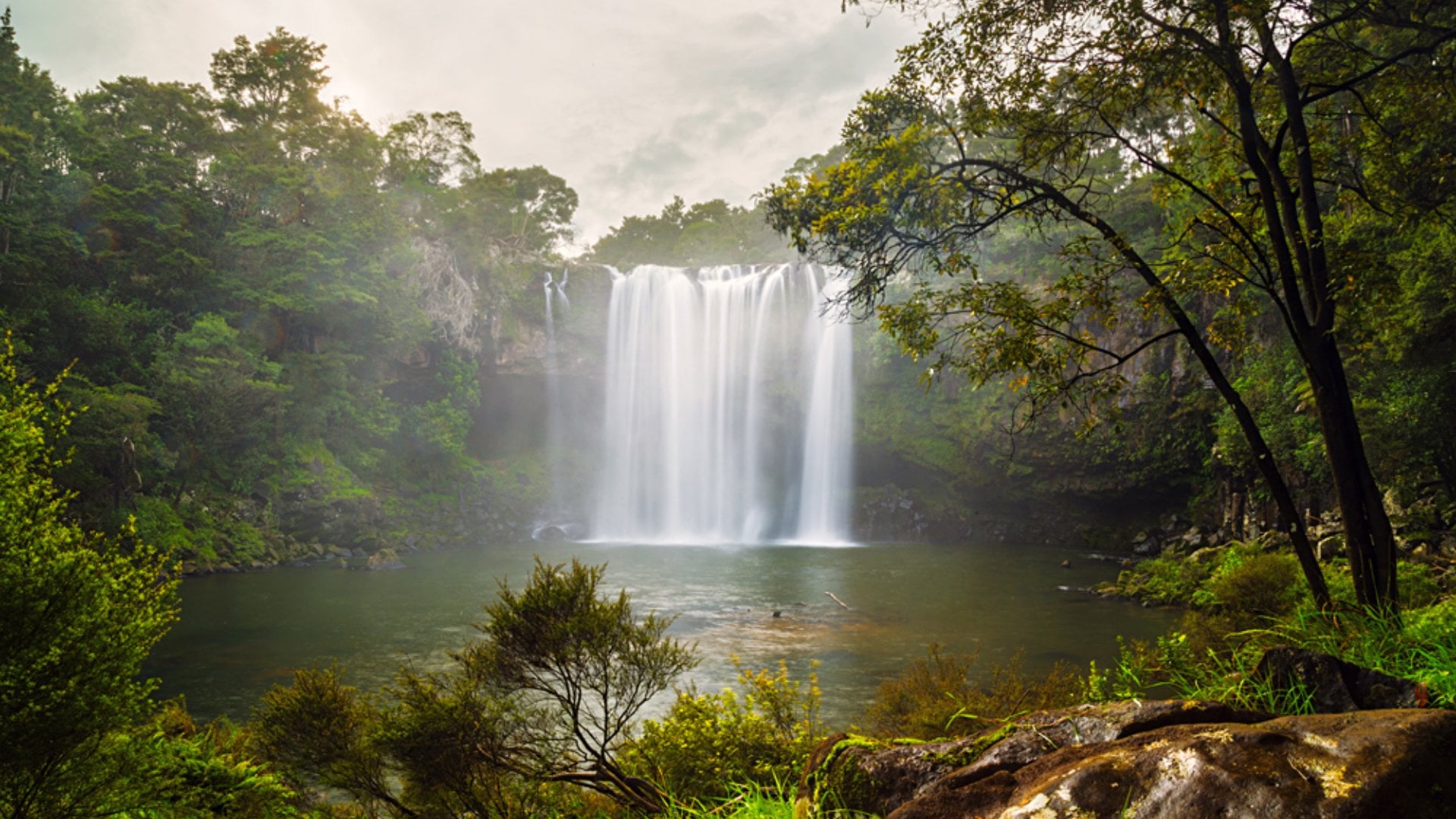 A Short Walk Along the Kerikeri River Leads You to the Spectacular 27 metre Waterfall Rainbow Falls