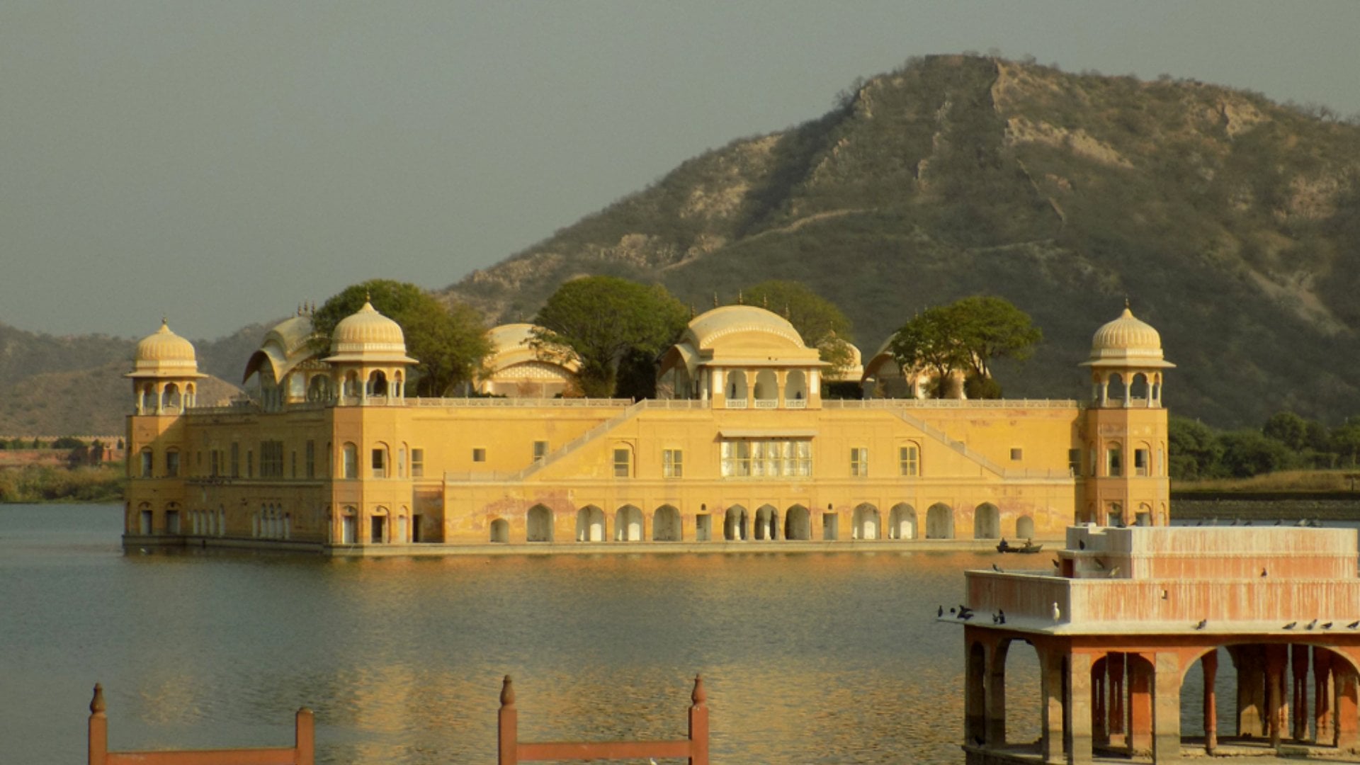 Anthony Saba - The Water Palace in Jaipur, India