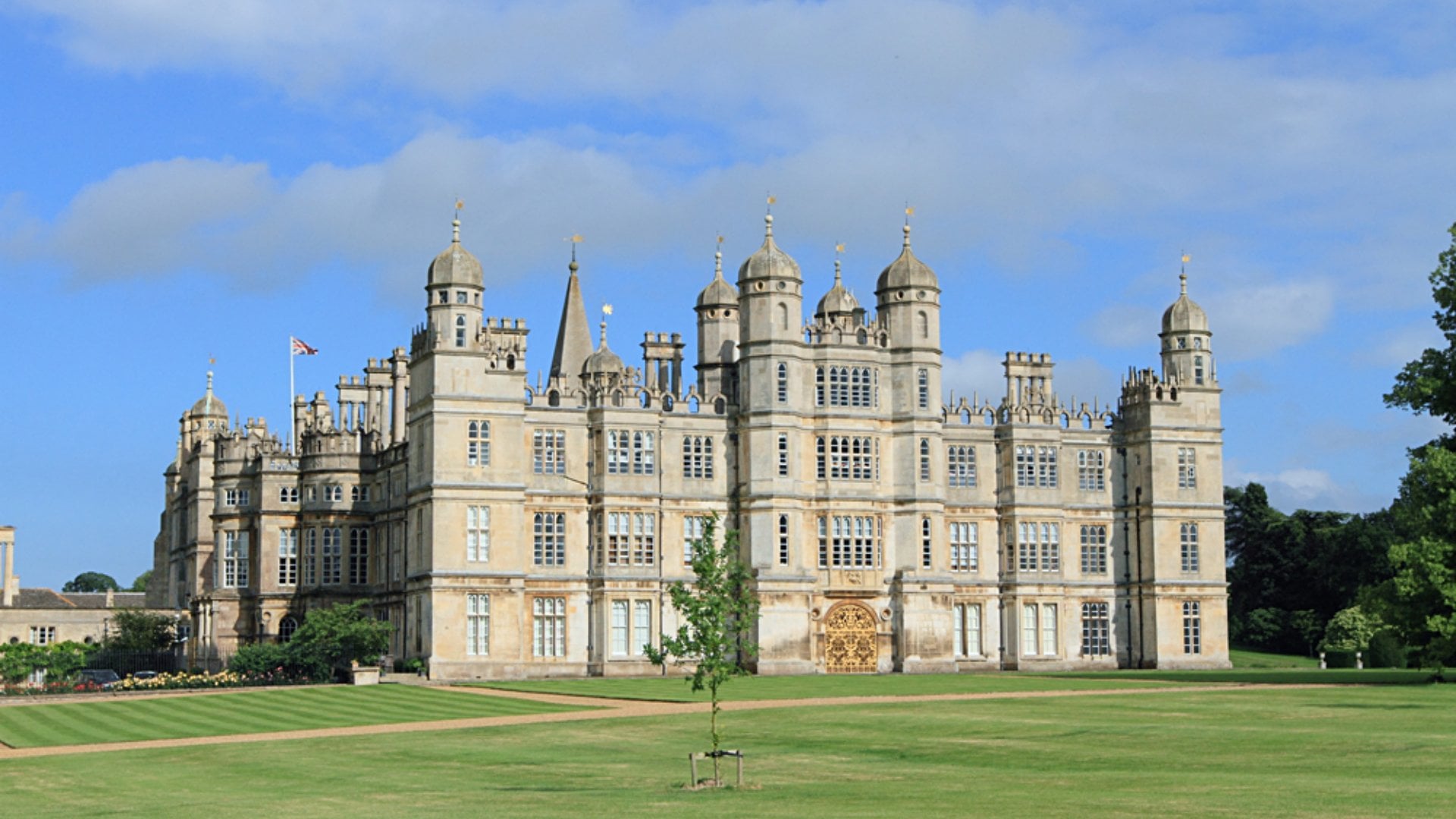 Burghley House, Landmark Medieval Castle in Stamford, Lincolnshire, England, UK