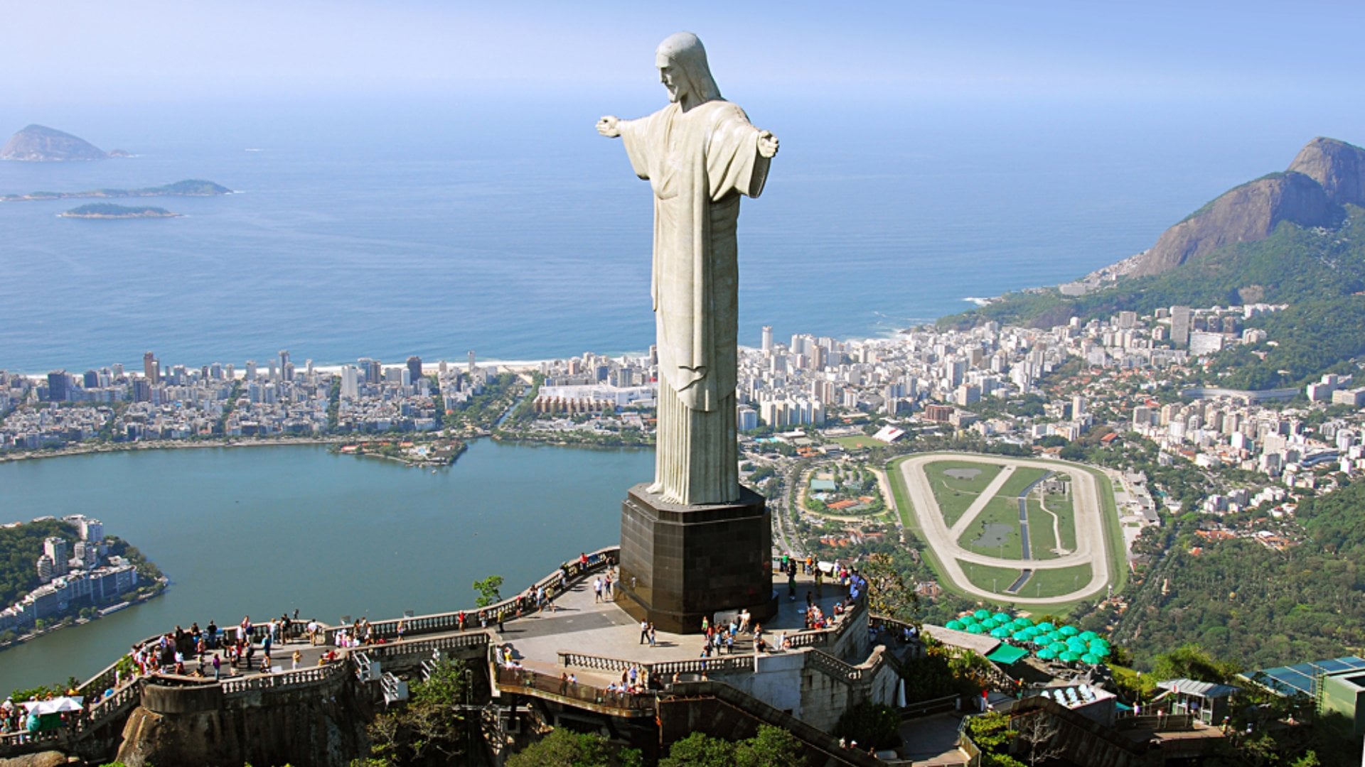 Christ the Redeemer Statue in Rio De Janeiro, Brazil