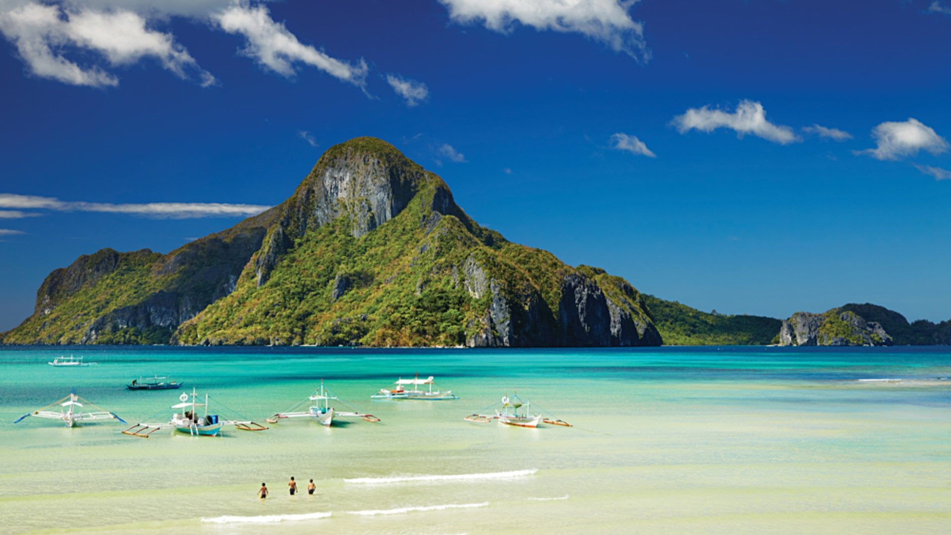 El Nido Bay and Cadlao Island, Palawan, Philippines