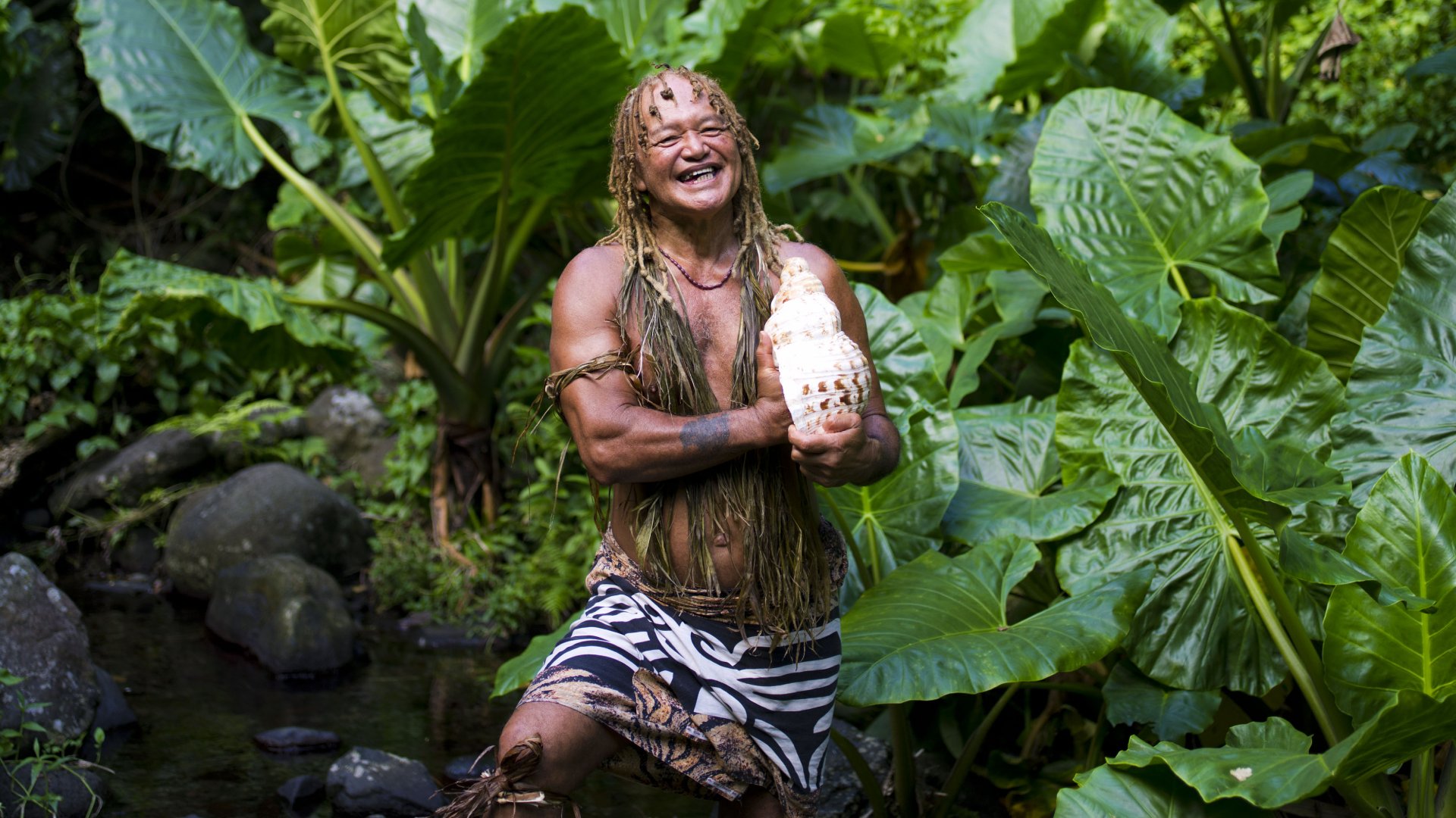 Enjoy-Nature-Cook-Island-Style-with-Pa