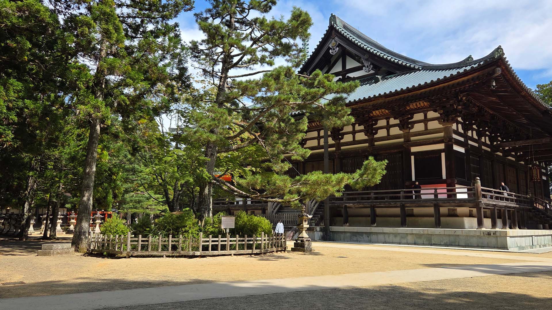 The main Kondo hall in Koyasan Japan