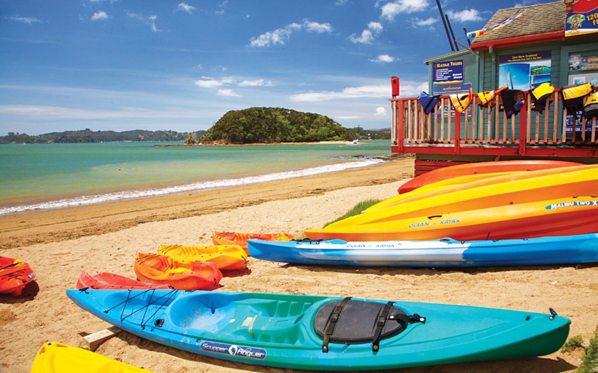 Kayaks on beach, Paihia, Bay of Islands, Northland, North Island, New Zealand