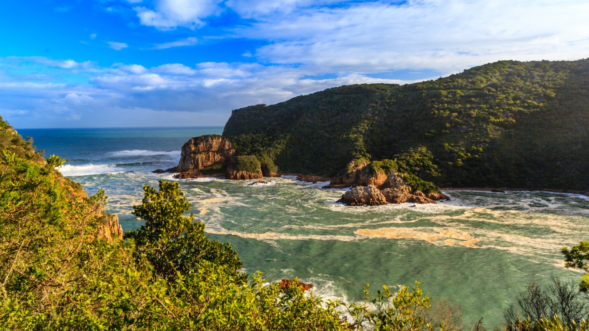 Knysna Heads, the entrance to the Knysna lagoon.